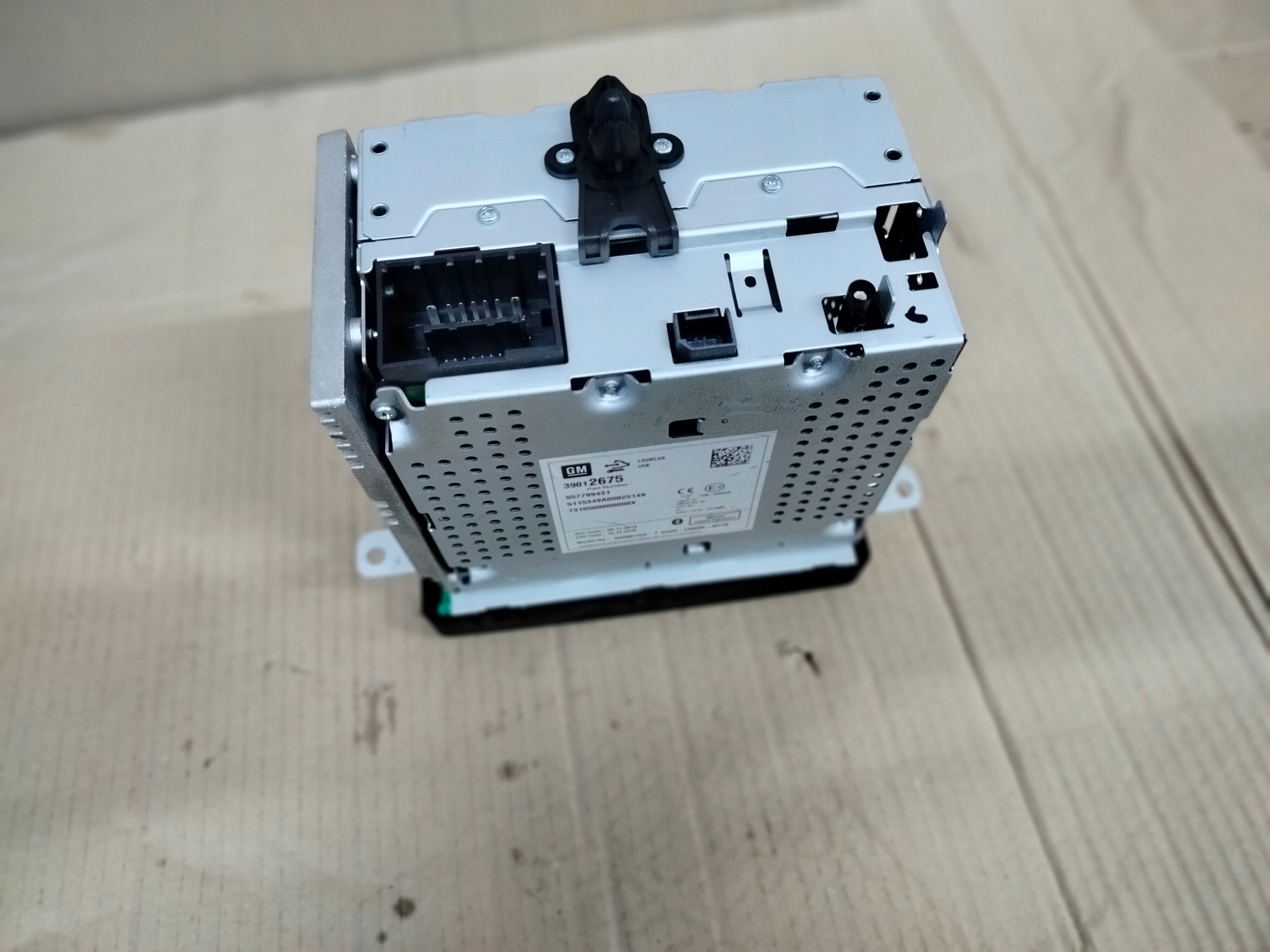 RADIO OPEL CORSA E 39012675