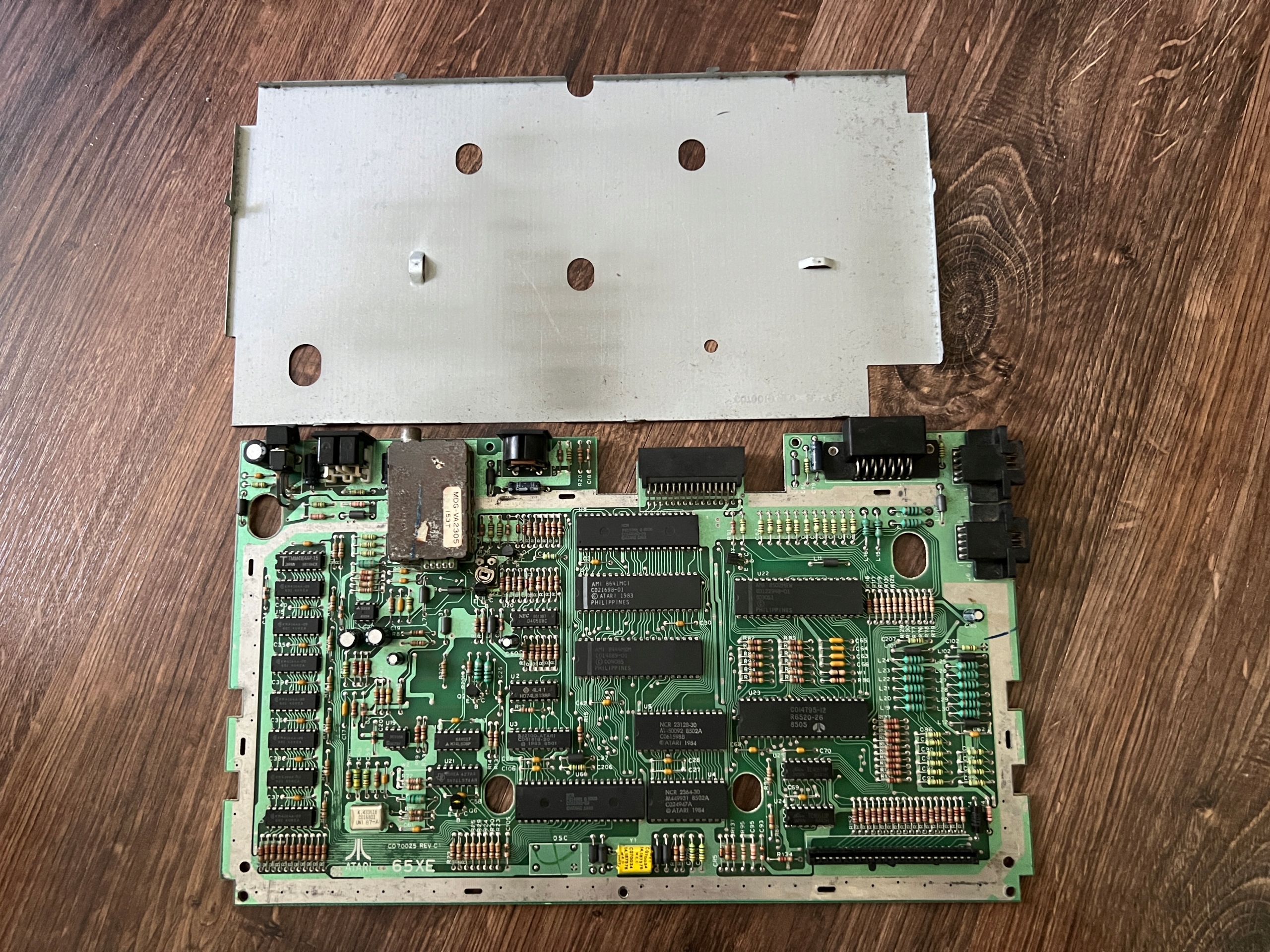 Płyta główna Atari 65 XE