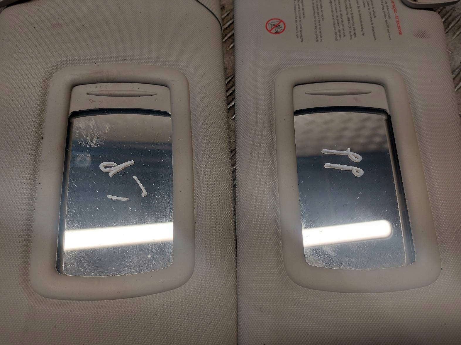 cover PRZECIWSLONECZNA left + right RENAULT MEGANE III