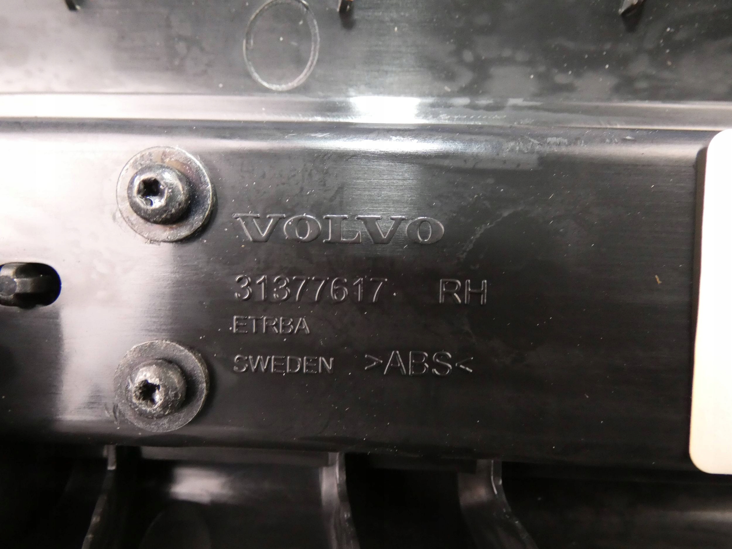 VOLVO V90 S90 moulding cap threshold right front