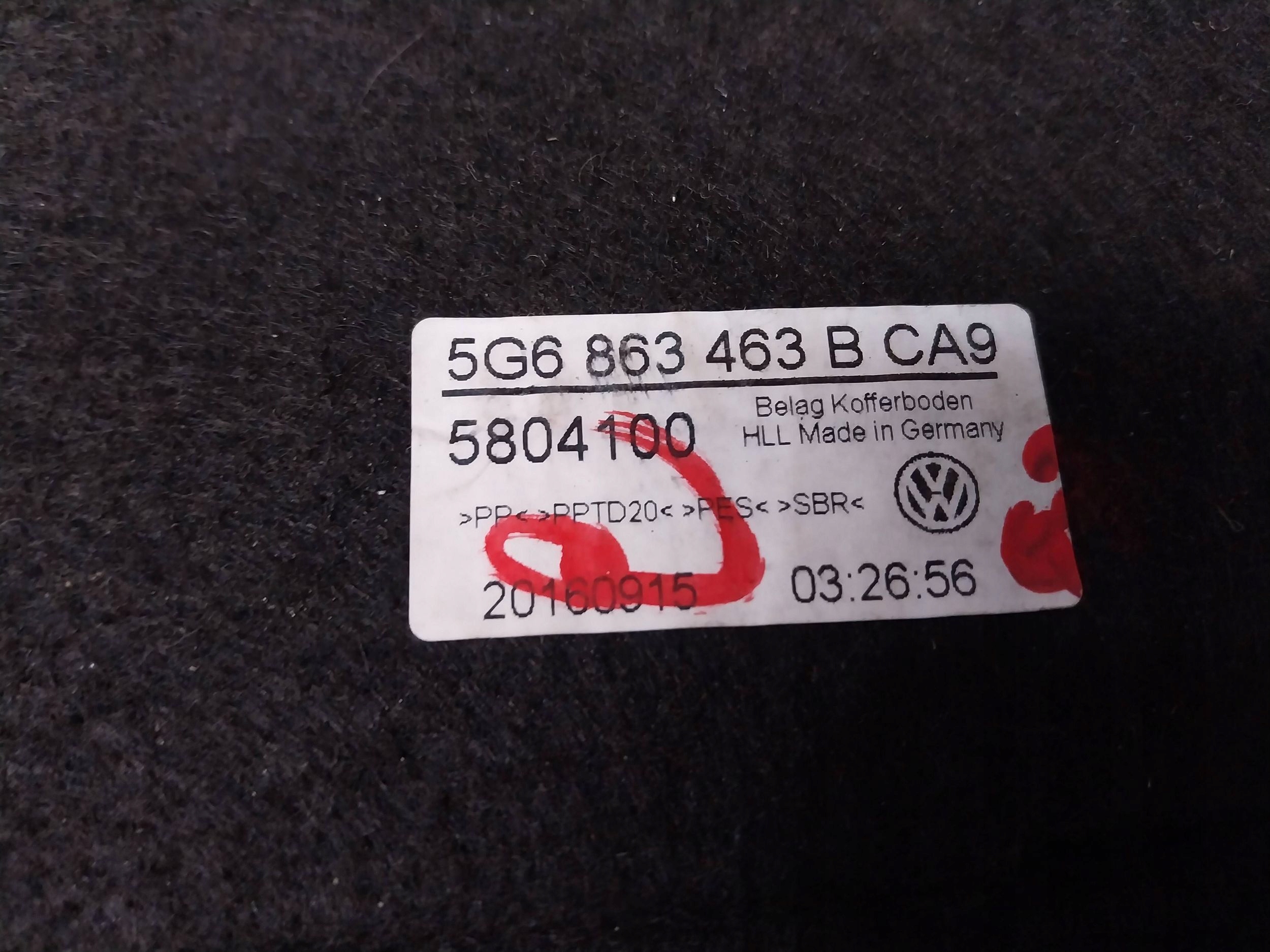mats floor boot 5G6863463B VW GOLF VII