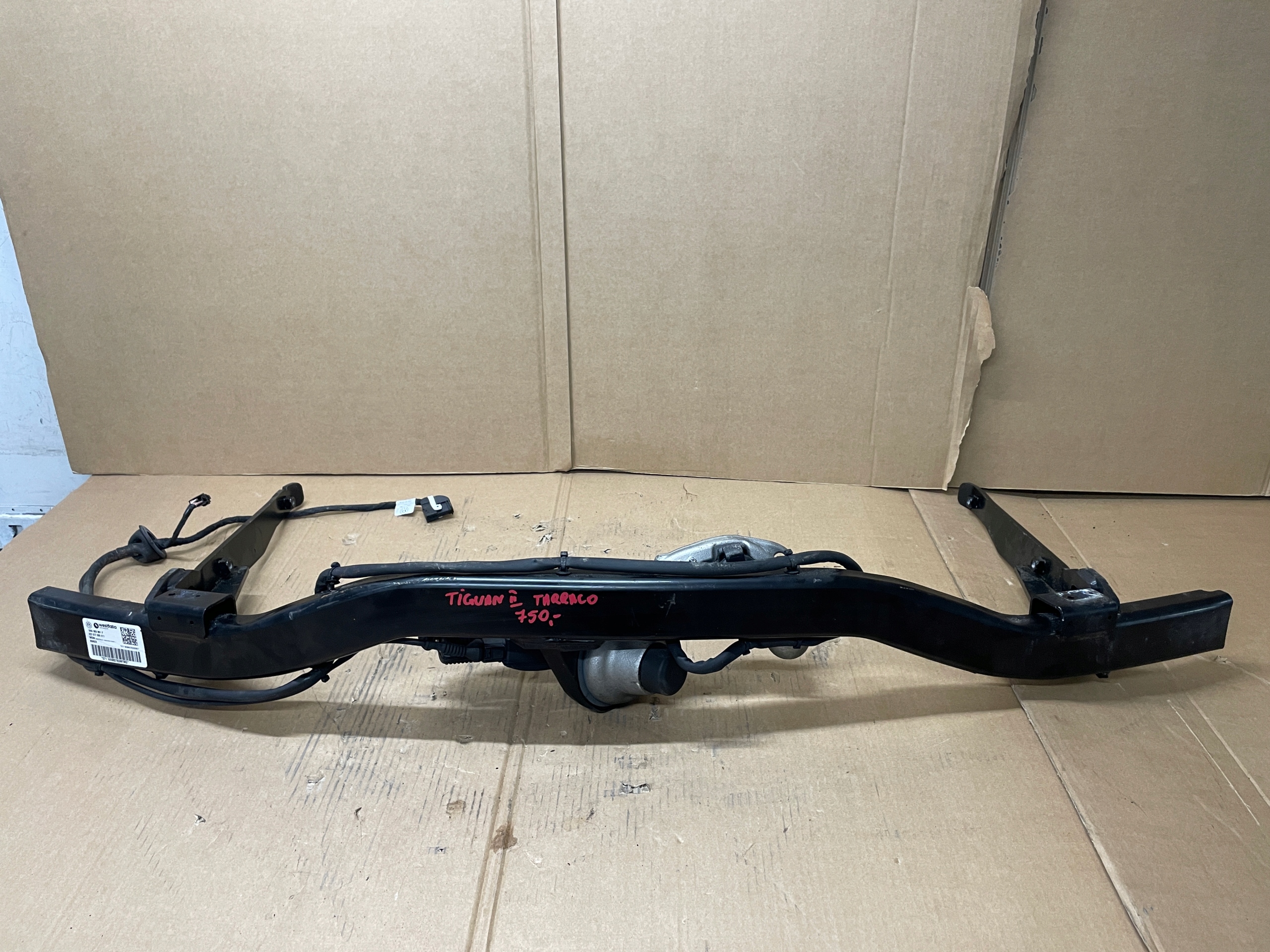 VW TIGUAN II TERRACO HAK HOLOWNICZY 5NA803881P IDEALNY