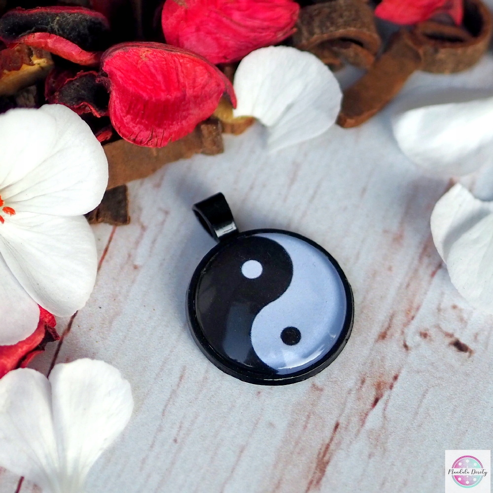 Naszyjnik wisiorek zawieszka Mandala symbol znak Yin Yang równowaga MD