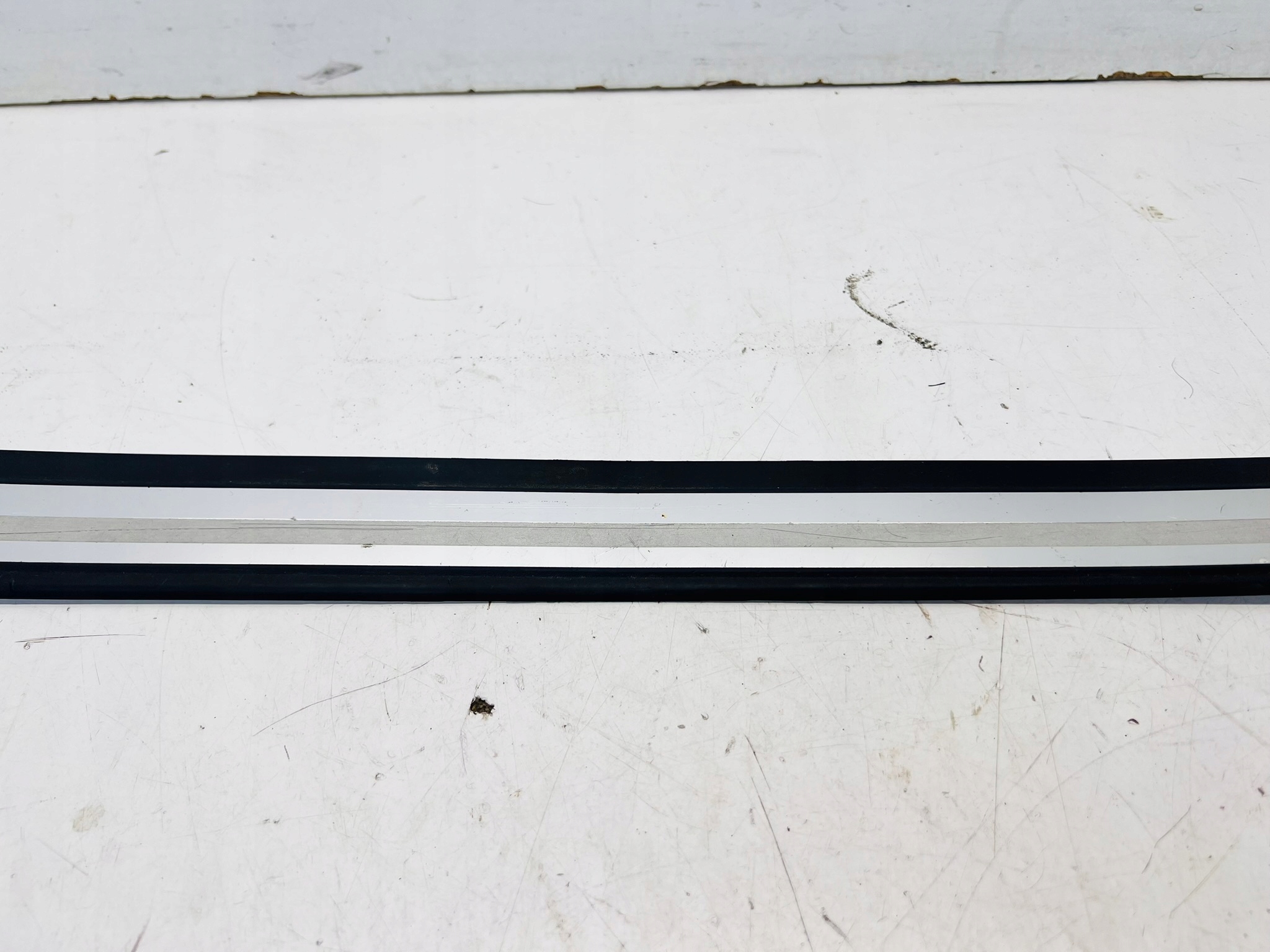 moulding threshold right AUDI A5 SLINE 8T0853374
