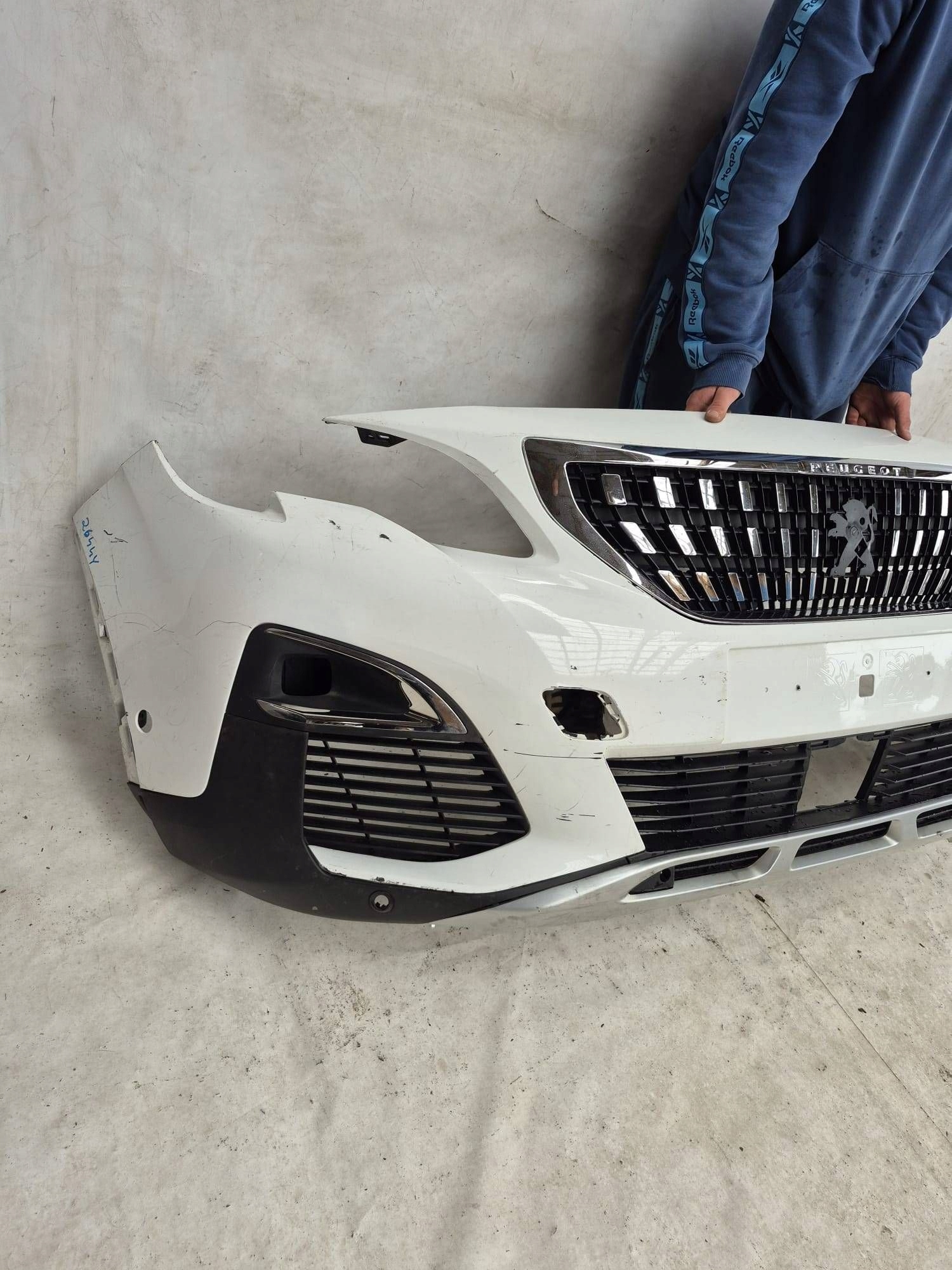 PEUGEOT 3008 II 16- bumper front front