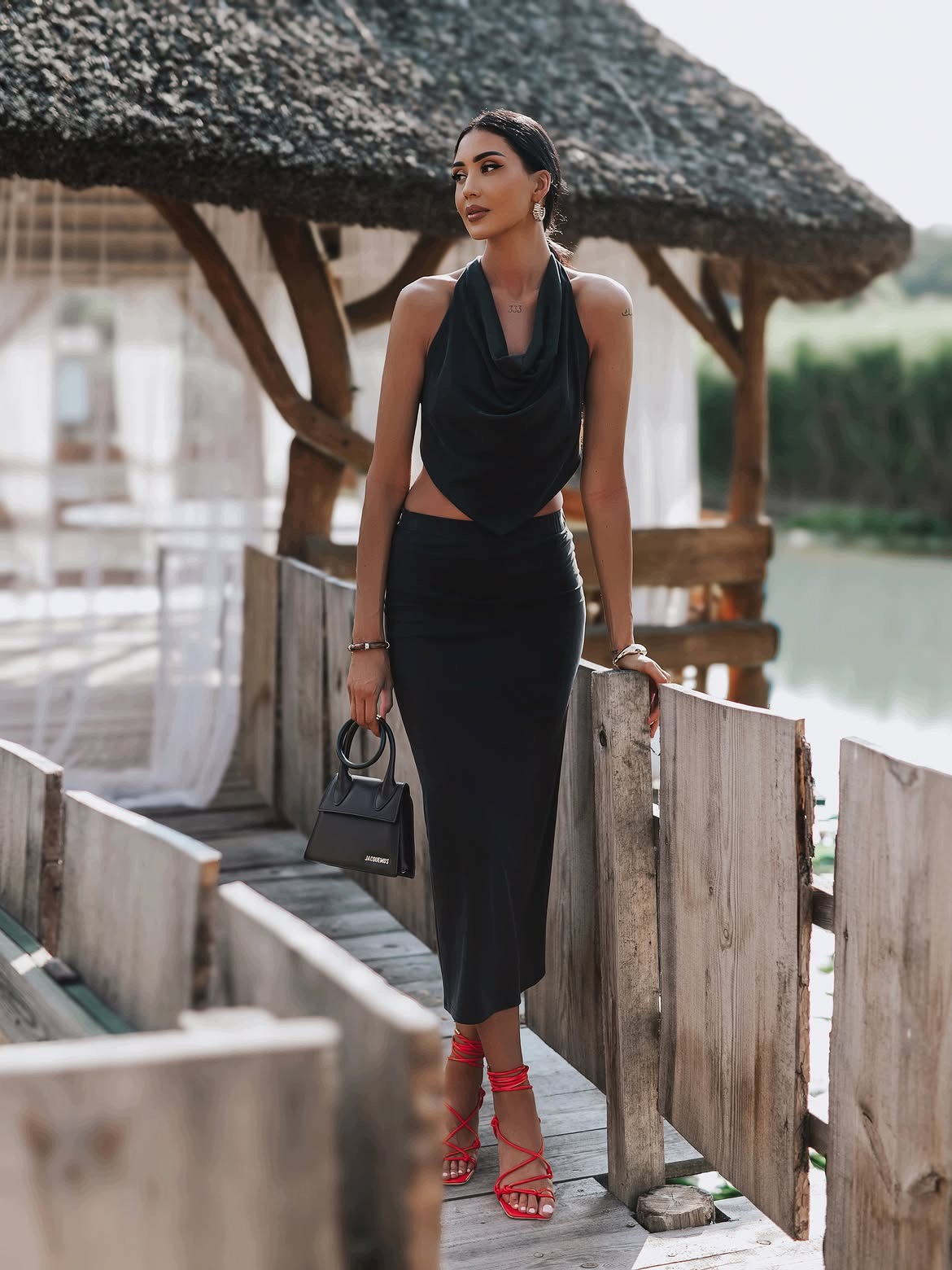 [vel. Xs-m] Dámský komplet Agatha Studio top halter sukně midi černá