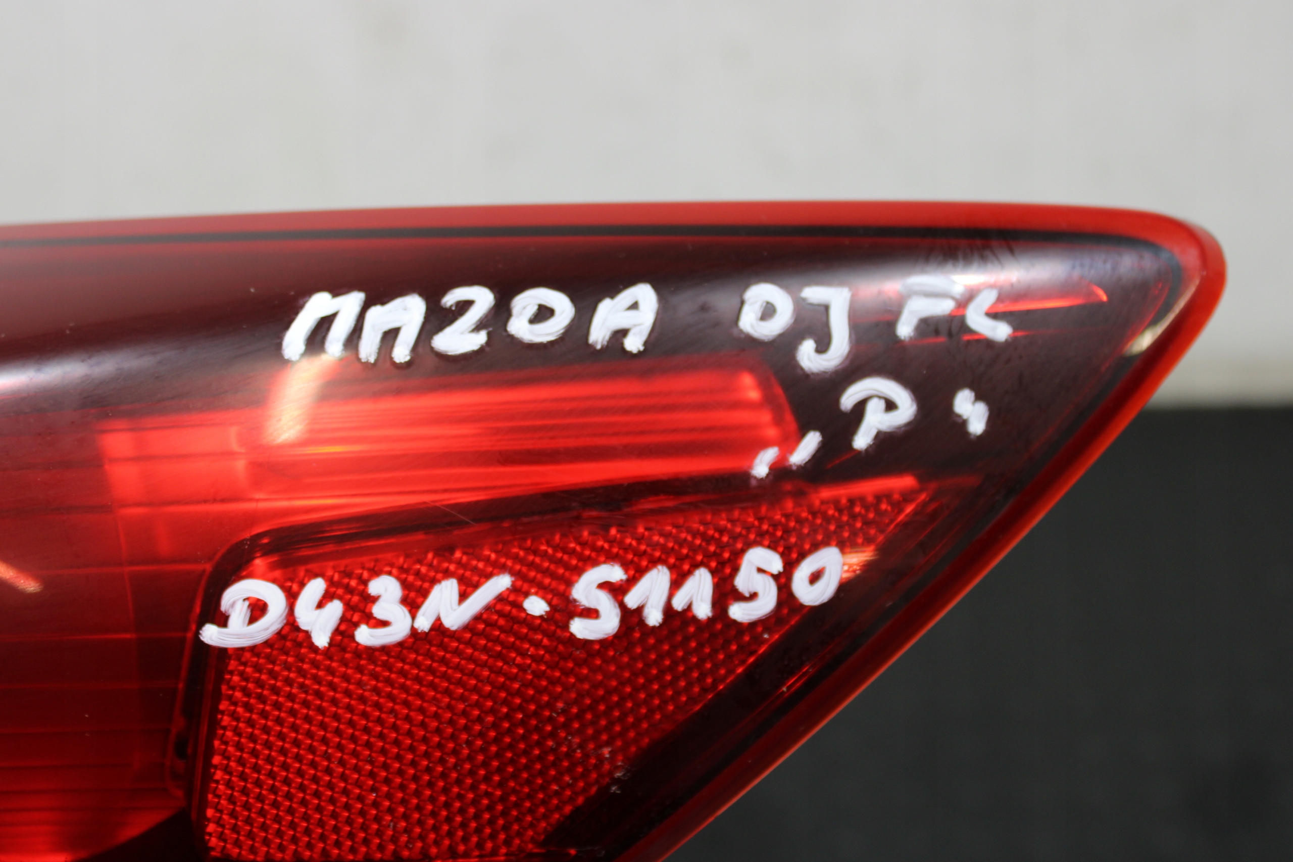 light right rear part MAZDA 2 DJ LIFT D43N-51150