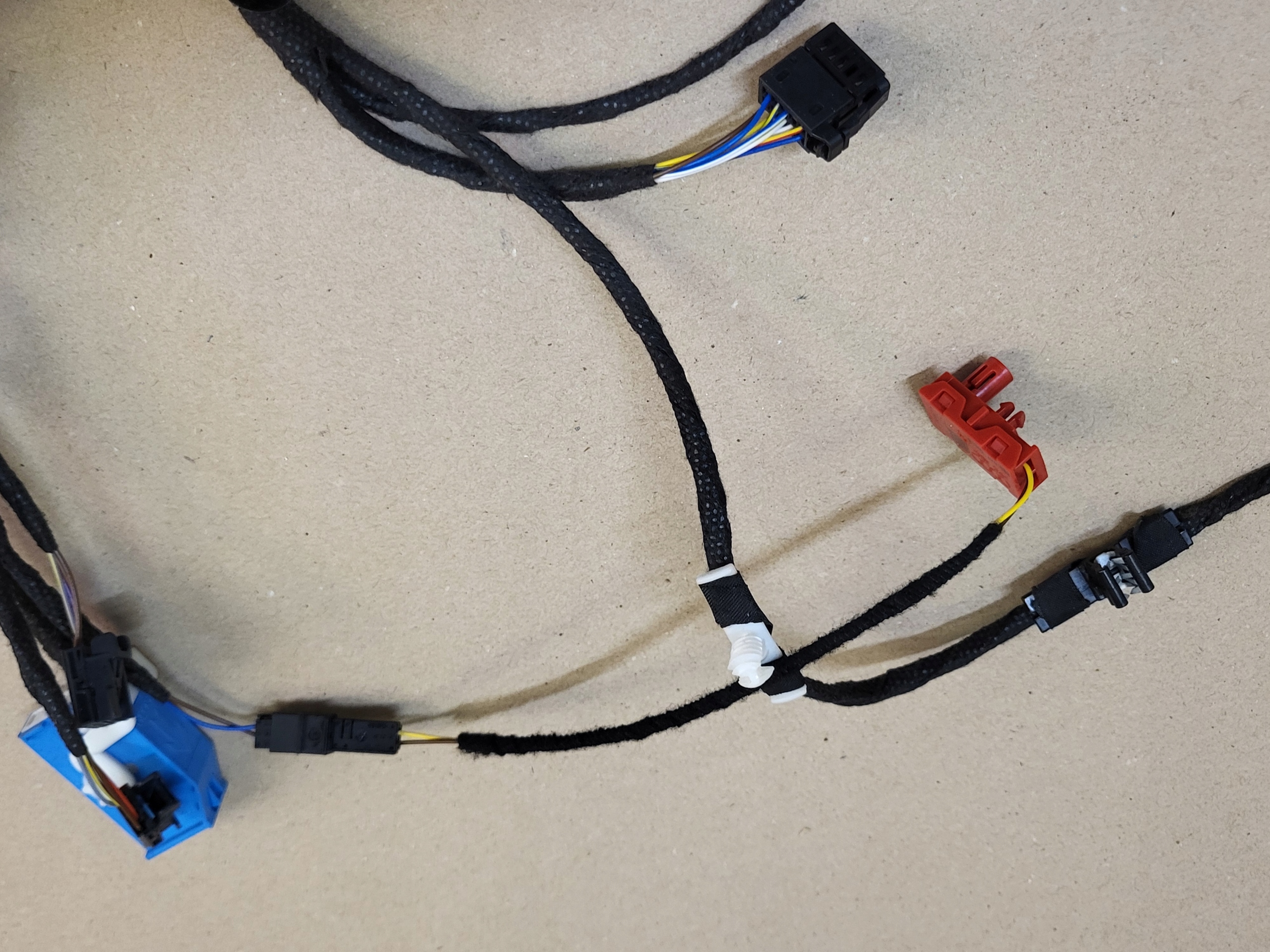 bundle wiring BOCZKA door left front driver´s AUDI A4 B9 8W LIFT A5 OE