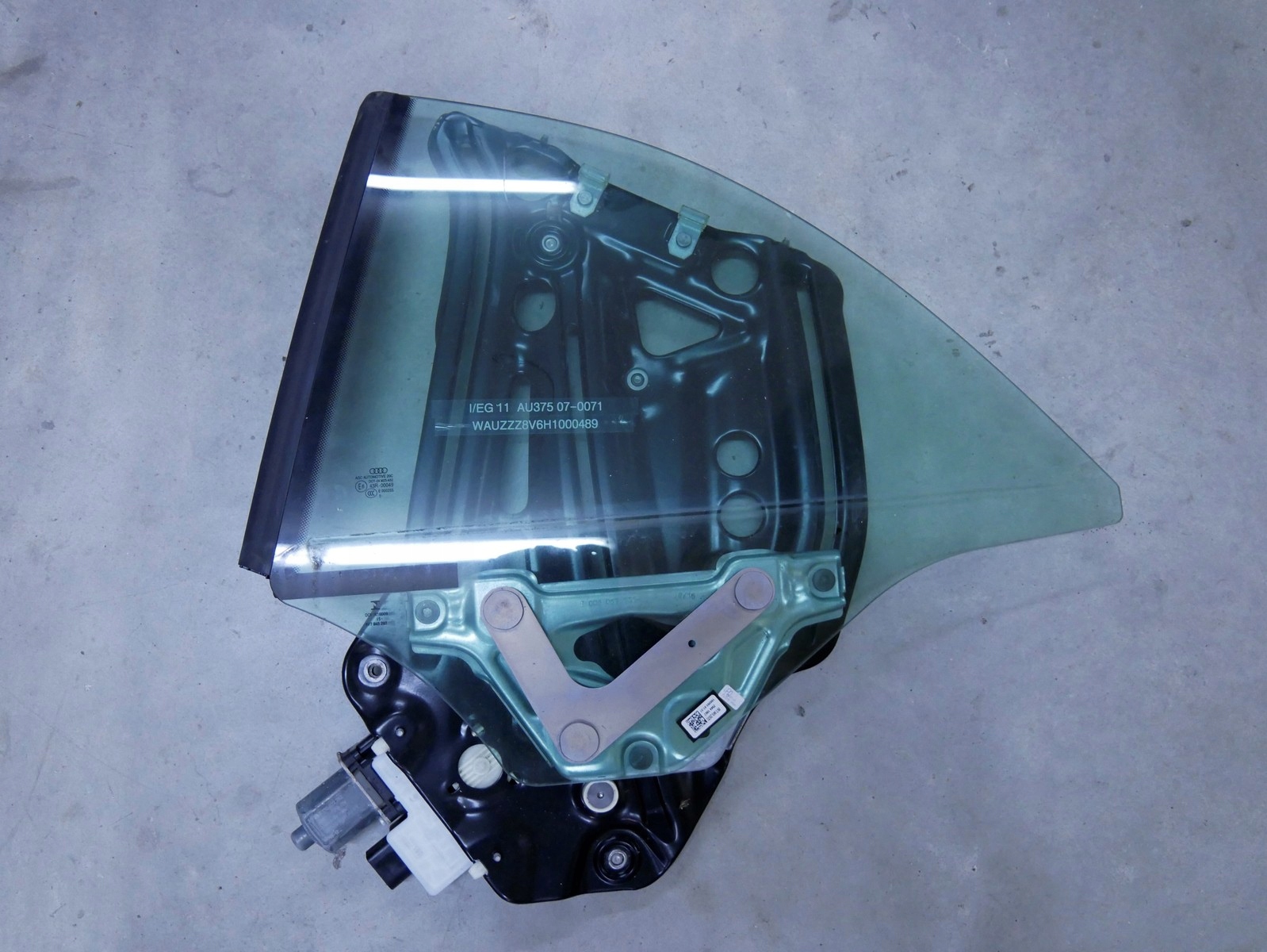 AUDI A3 8V кабріолет Скло заднє ліве 8v7845297d