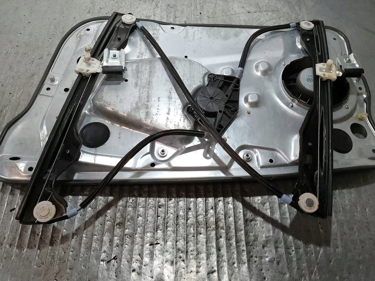 PODNOŚNIK SZYBY LEWY PRZÓD SKODA FABIA I 6Y1959801 Producent części Volkswagen