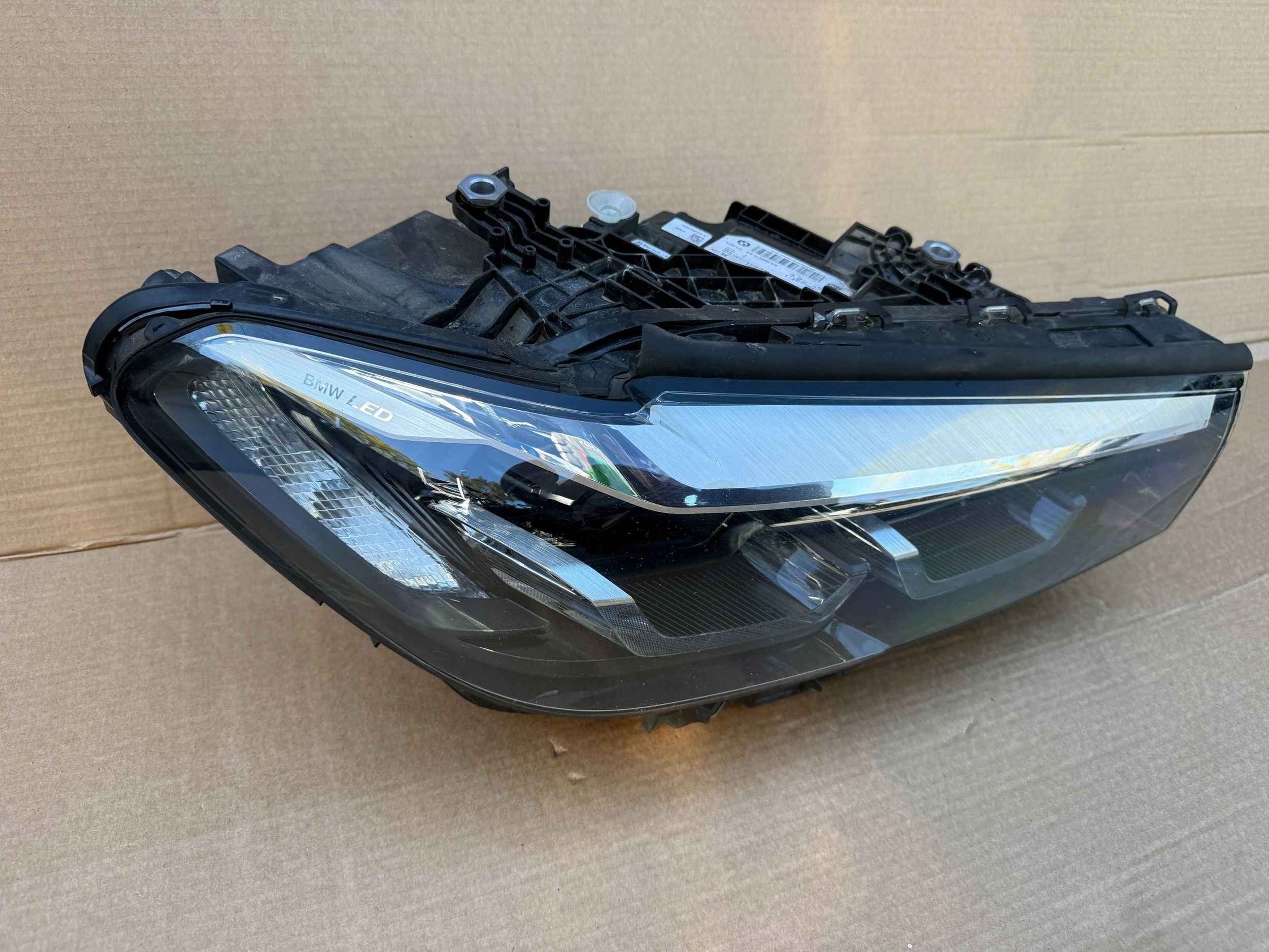 Bmw 5 G30 G31 LCI Lift 20- light right front front 5A388C4