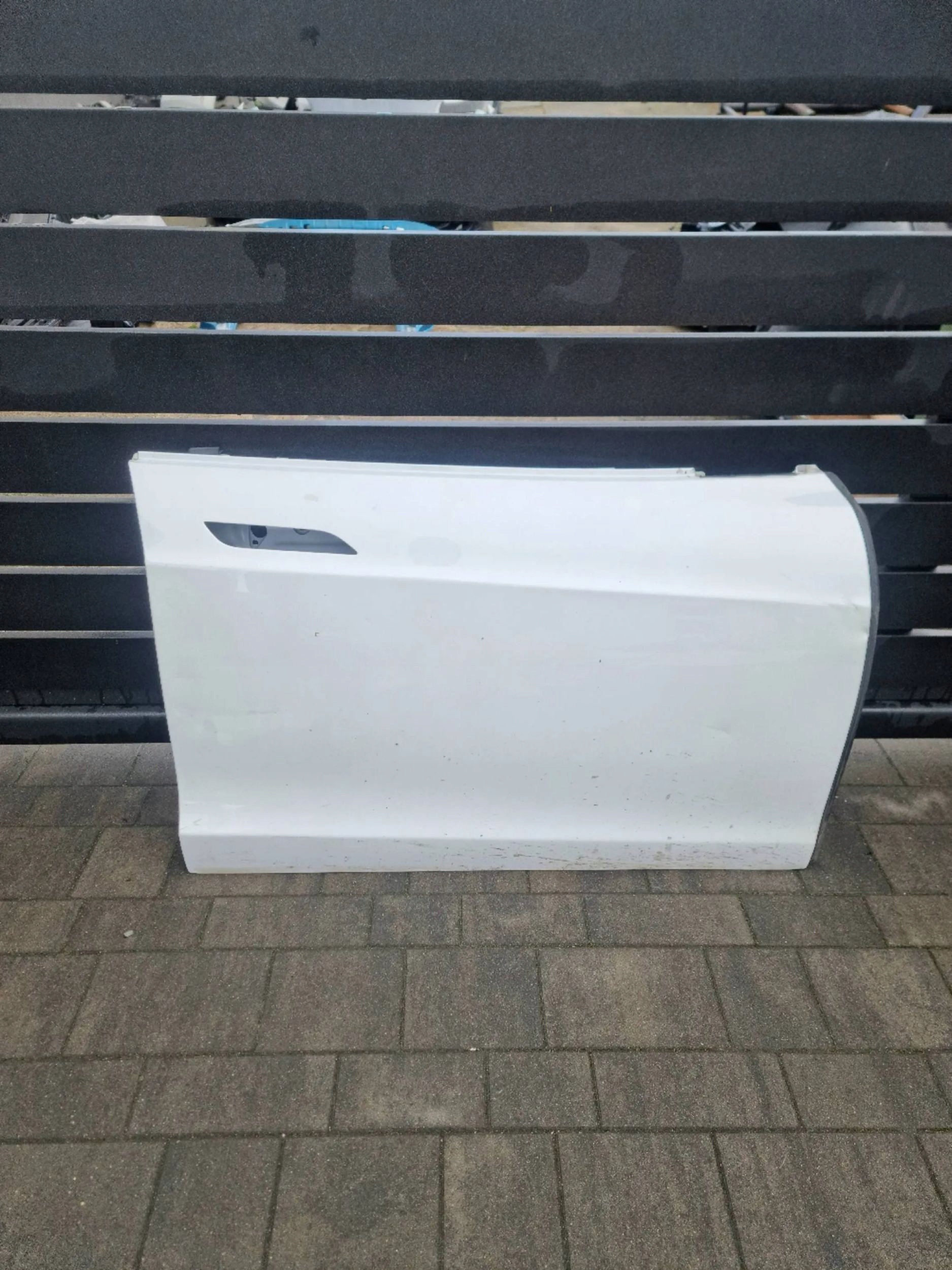 TESLA MODEL S DRZWI PRAWE PRZEDNIE PRZÓD