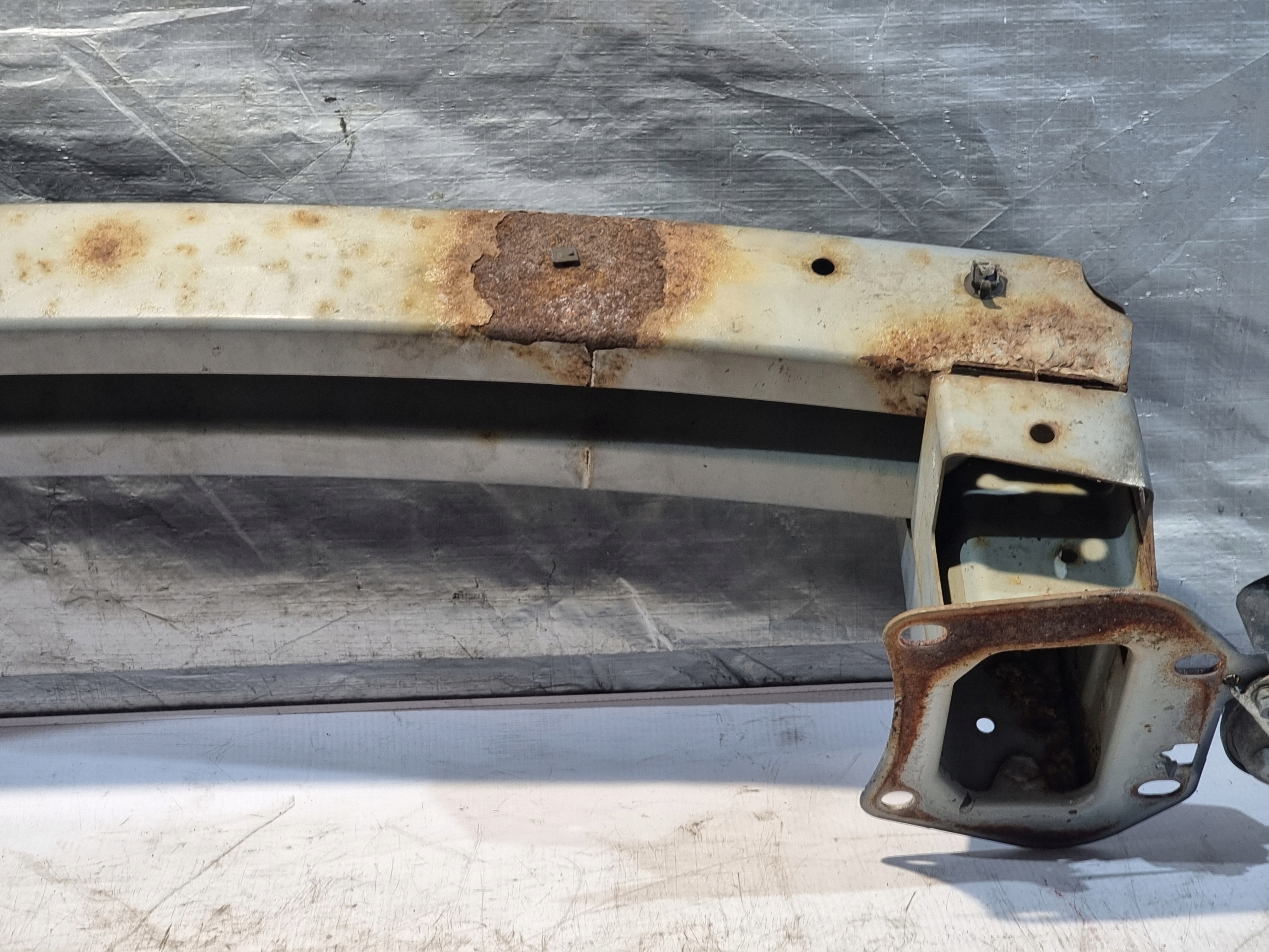 bumper support front DODGE CALIBER 2.0 CRD 103kW 07r