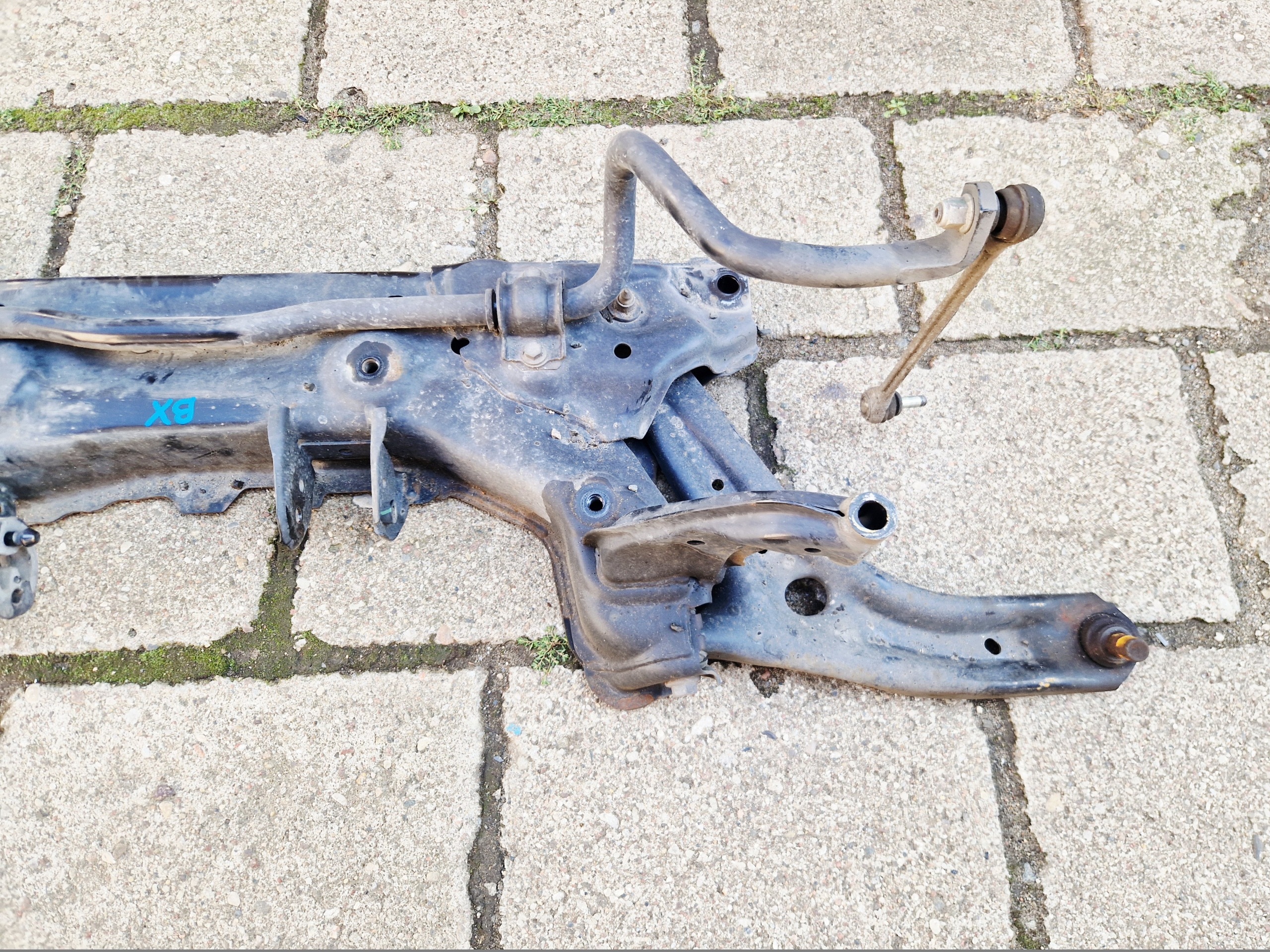 FORD B-MAX BMAX subframe axle beam of the arm sususpension front front KOMPLET