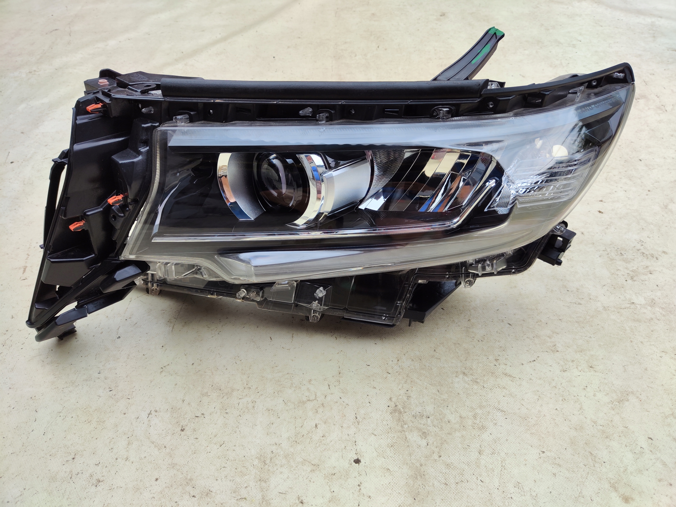 Toyota Land Cruiser 150 Полный комплект Led Левый Супер состояние Фара Лева