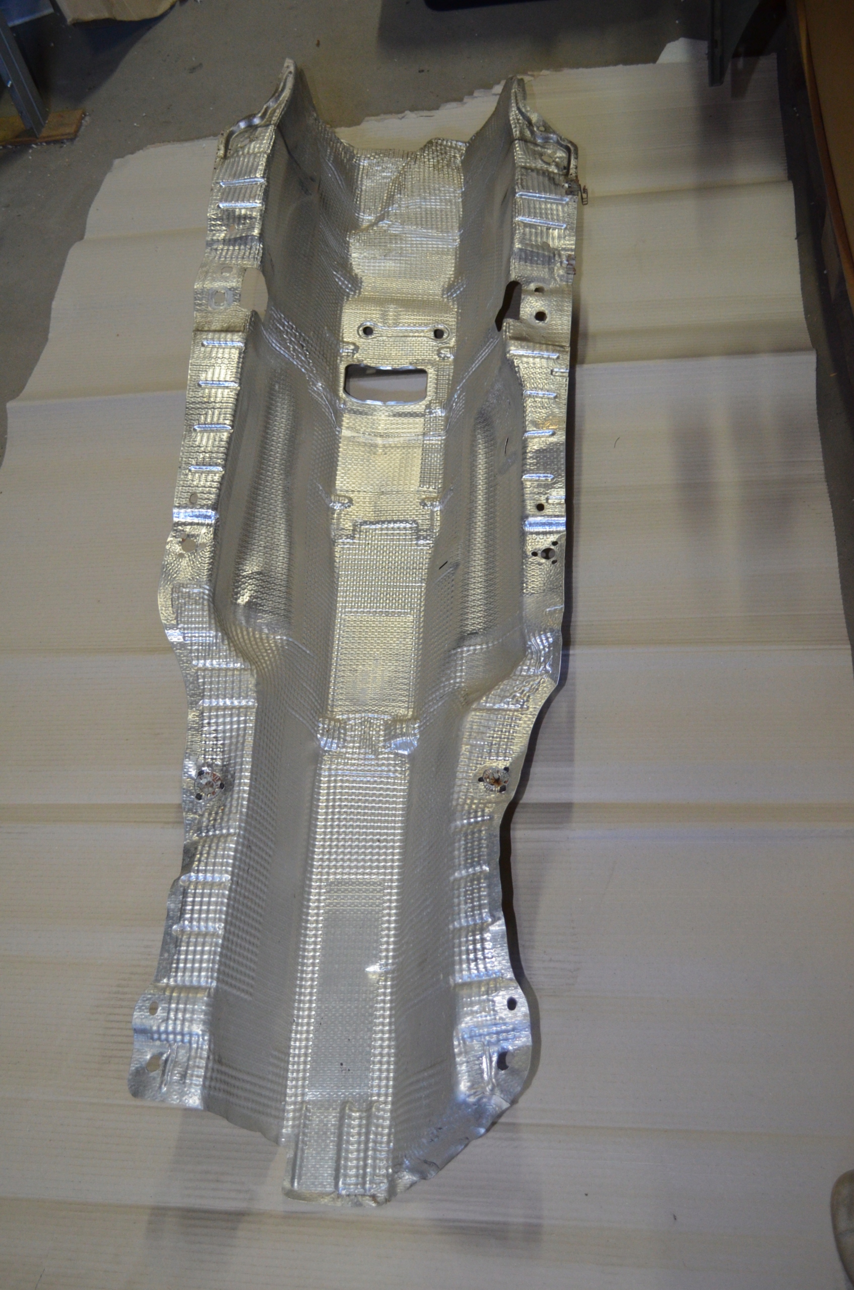 Теплозахисний тунель Audi VW seat 5q0825662q