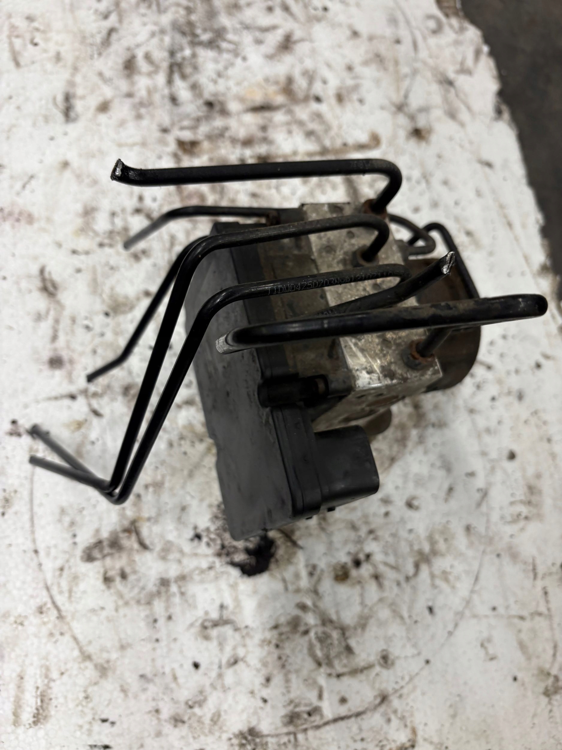 насос ABS vw T5 7E0907379H