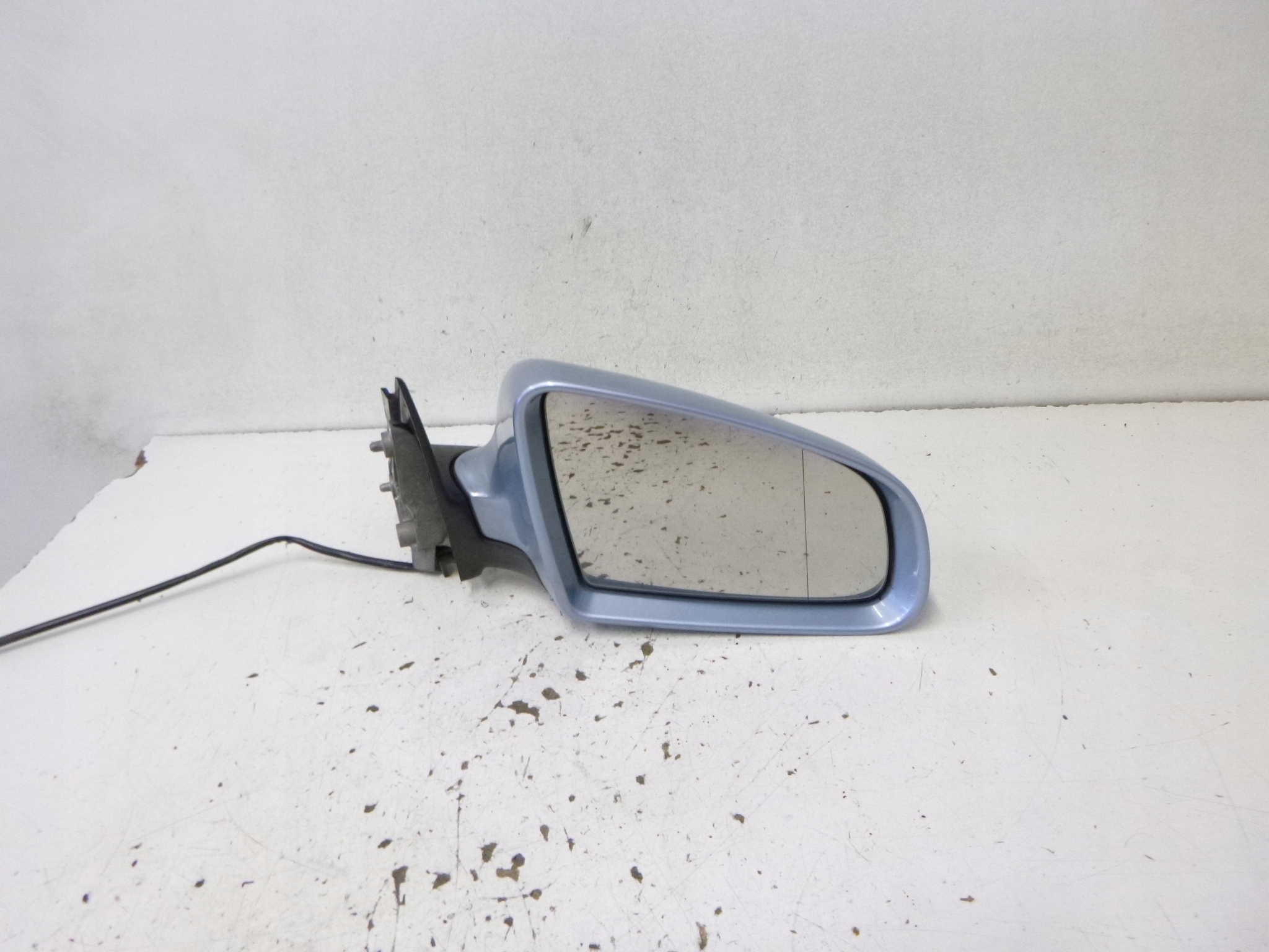 Spiegel rechts Audi A4 B7 2006r. 5pin LY5J