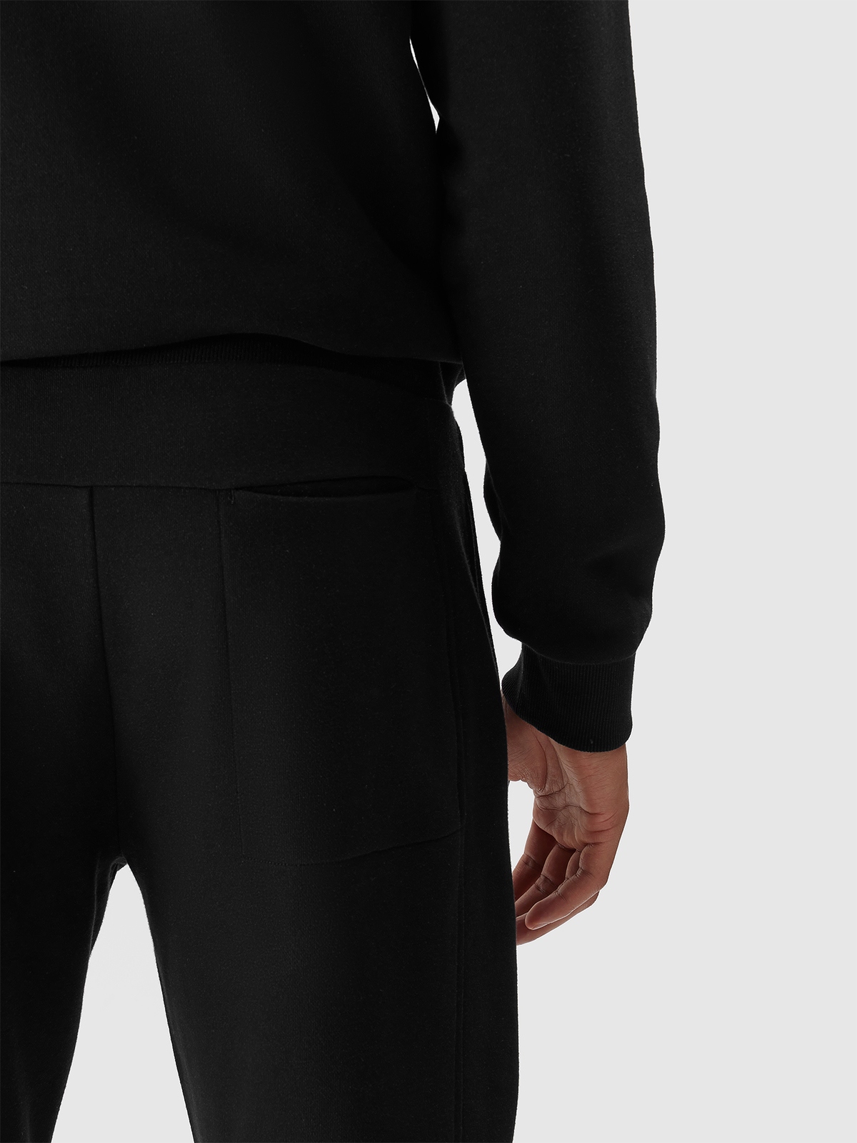 SPODNIE 4F MĘSKIE DRESOWE JOGGERY BAWEŁNIANE - CZARNE r. XL Model 4FWSS24TTROM645-20S