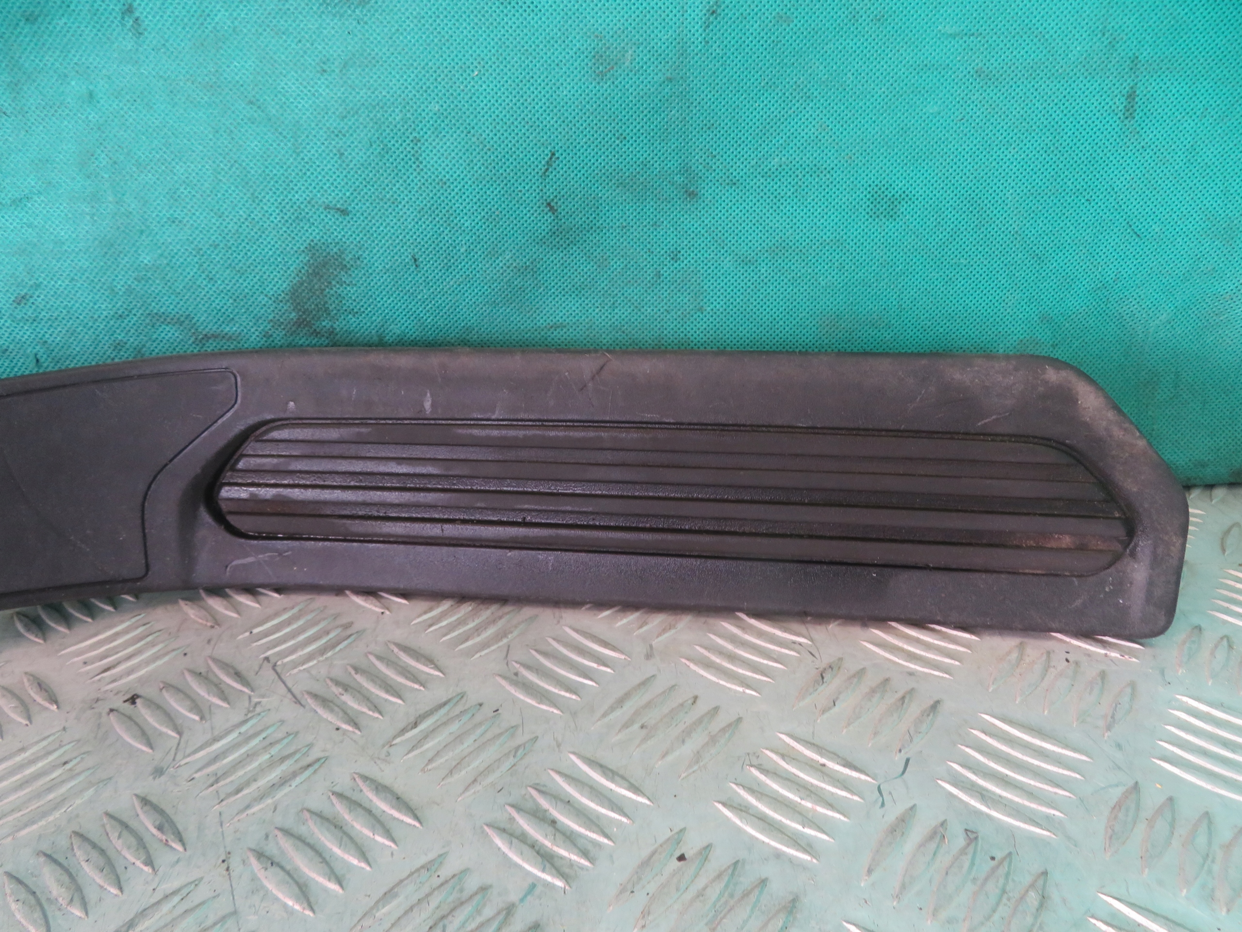 moulding cap threshold cabs SCANIA G410 CNG
