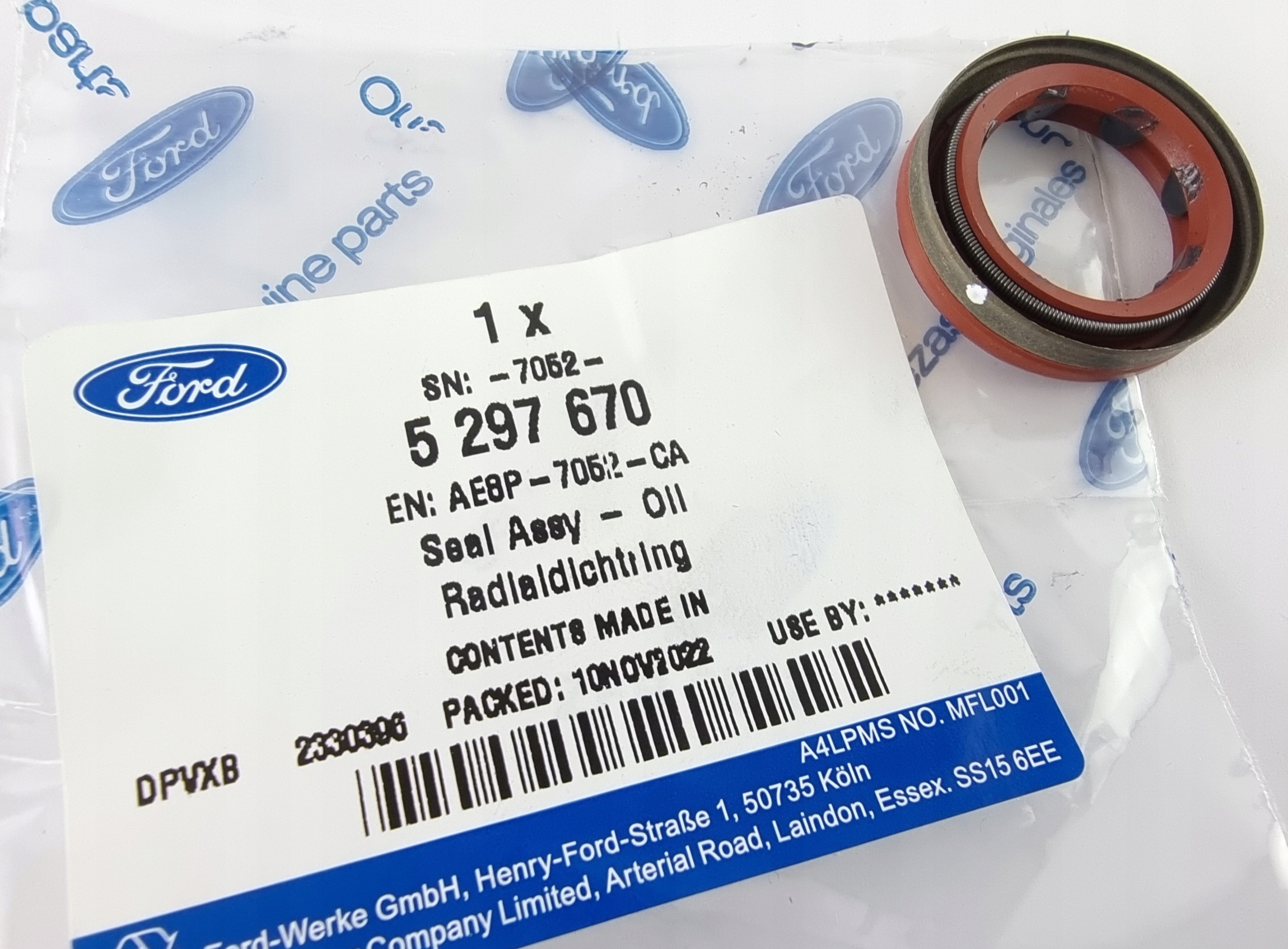 USZCZELNIACZ WALKA OBROTOWEGO 20x28x7 FORD 5297670 Producent części Ford OE