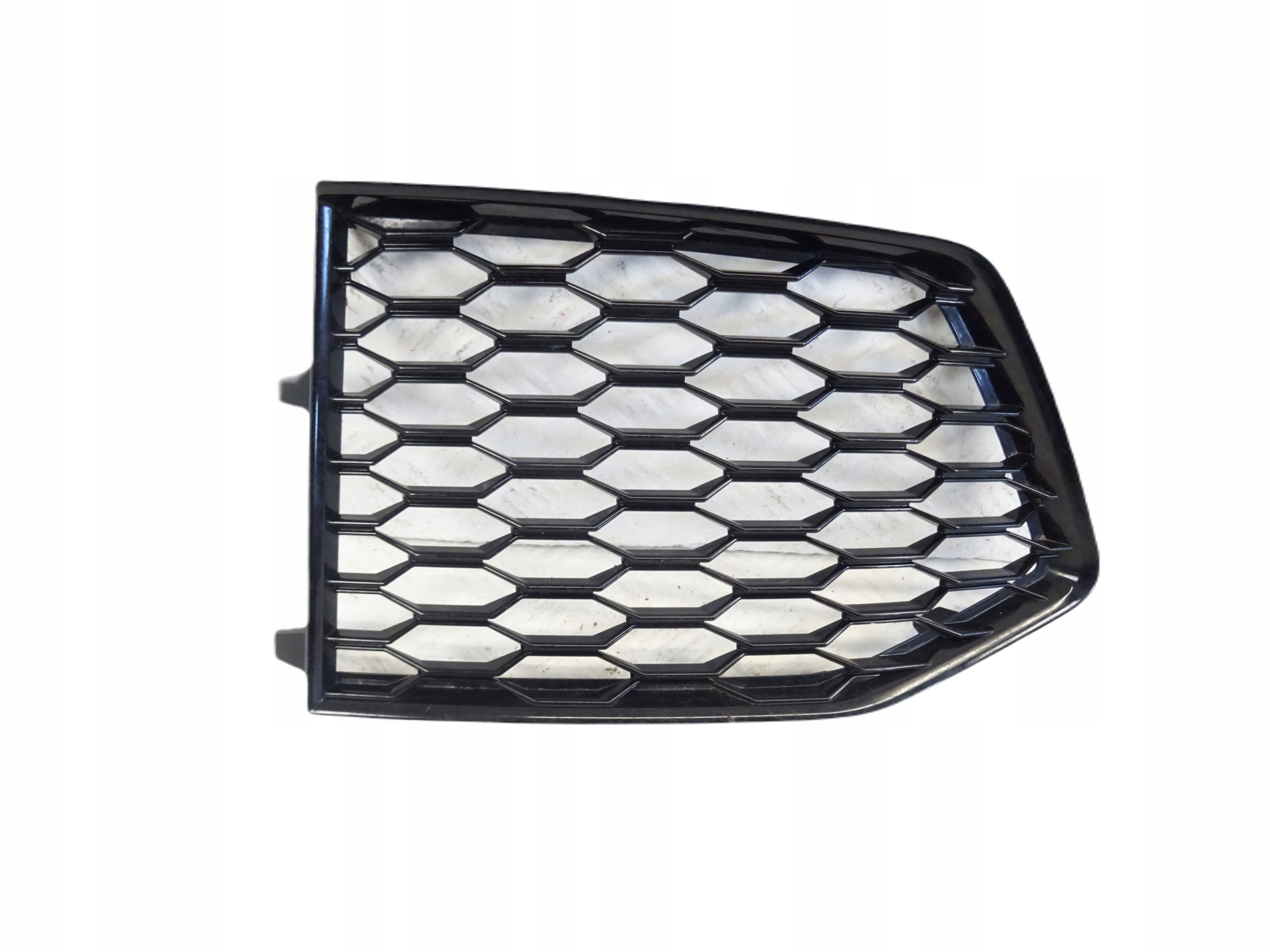 AUDI RSQ3 8U0 LIFT right grid of a bumper front front