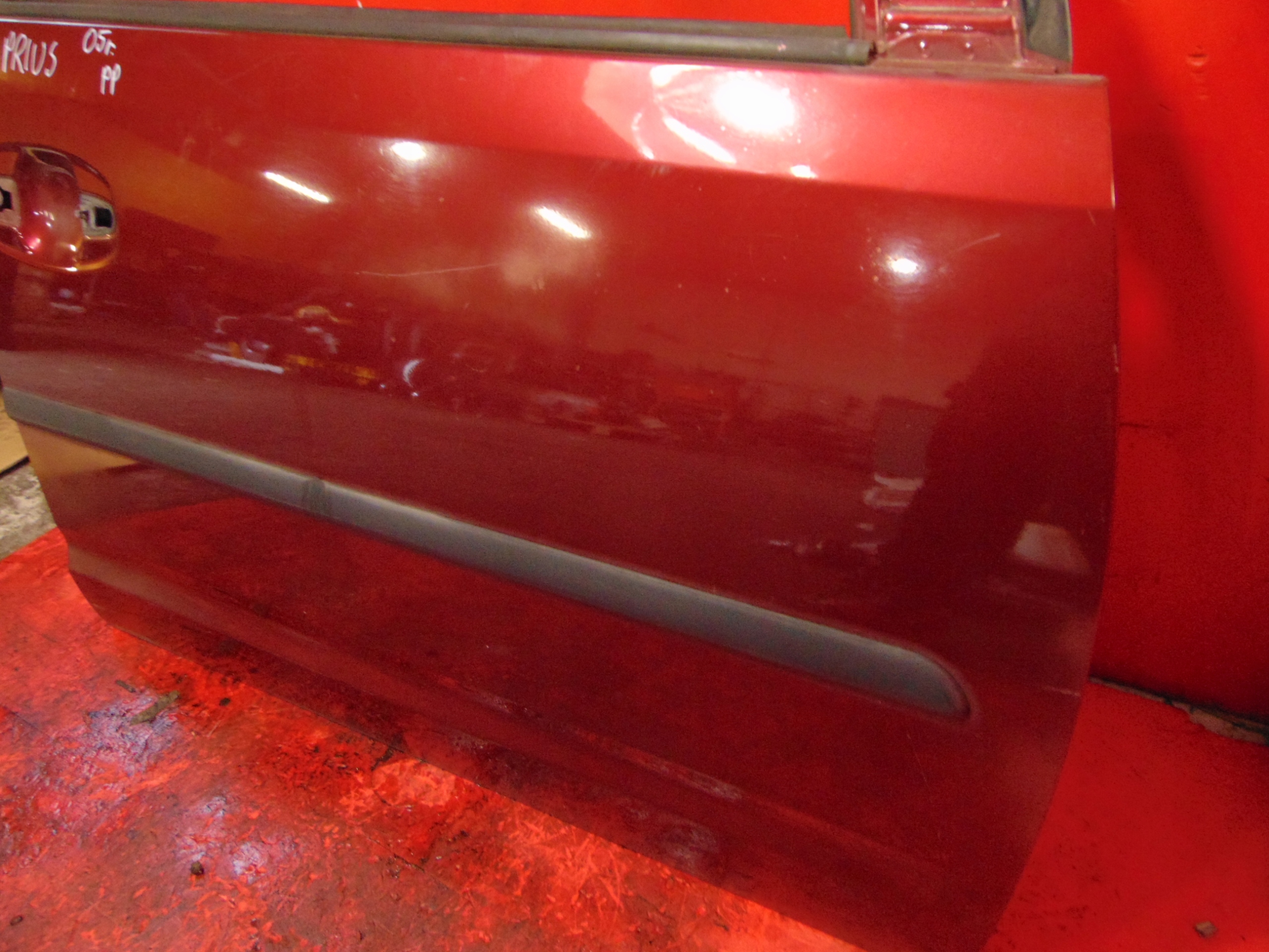TOYOTA PRIUS 2 II W20 door right front 3Q3