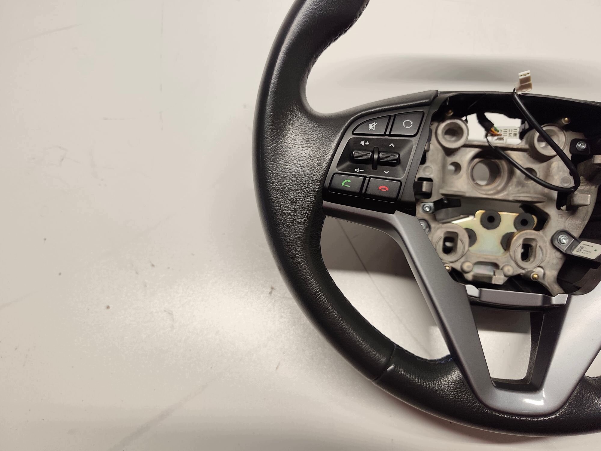 HYUNDAI TUCSON II III steering wheel, leather TEMPOMAT nice 15-21