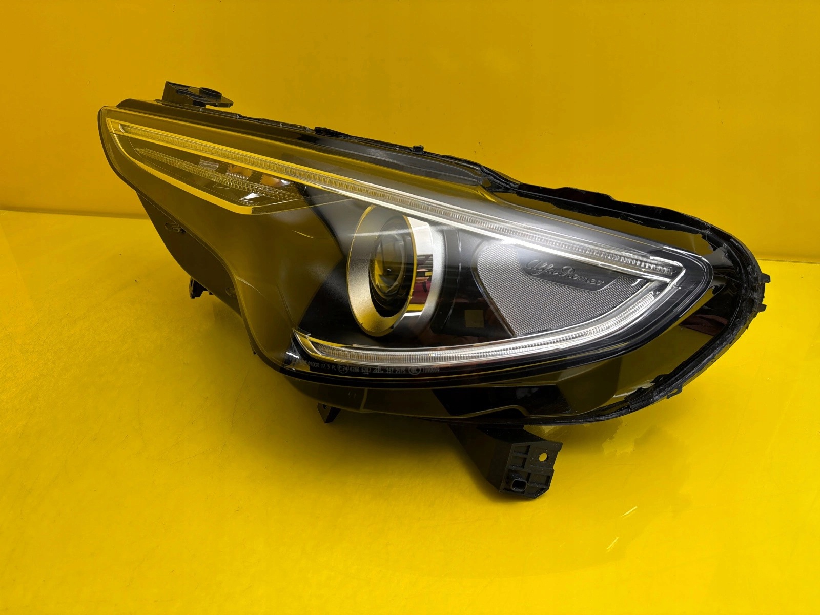 light left Alfa Romeo Stelvio 2016- Xenon + Led 50552987