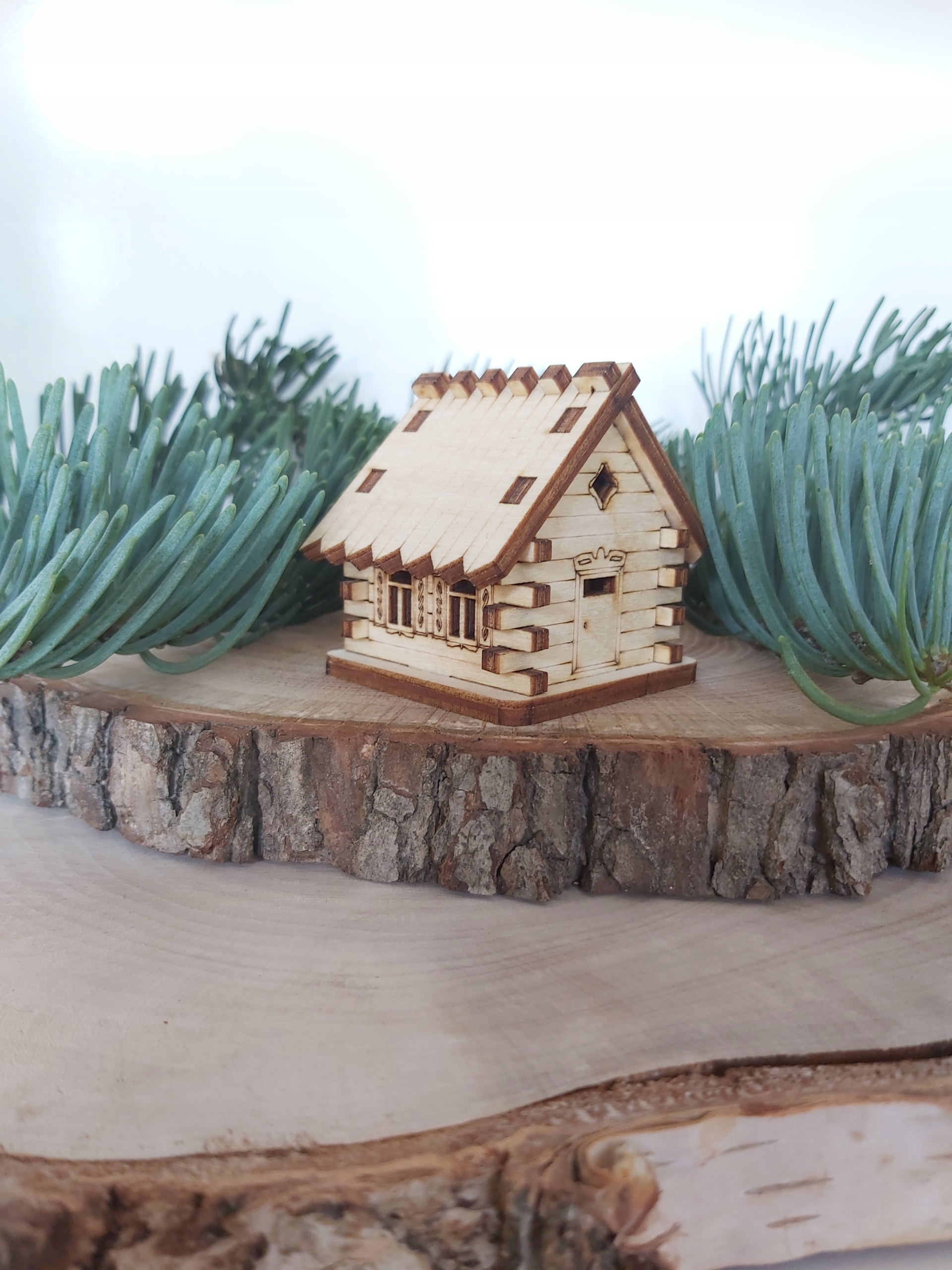 DOMEK drewniany OZDOBA DO LASU W SZKLE Kod producenta H49