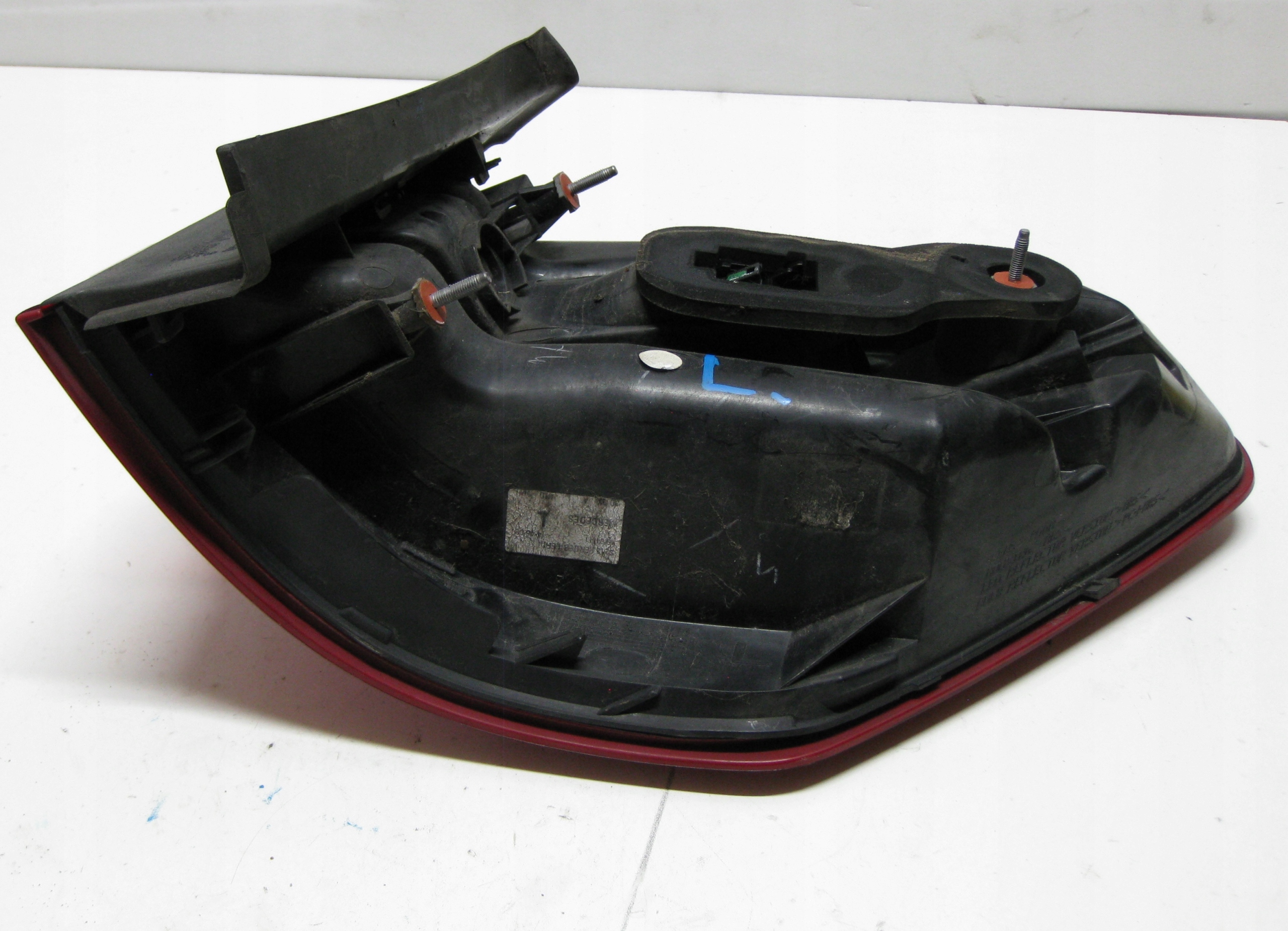 MERCEDES W212 E KLASA 11r light LED left rear part left A2128200364