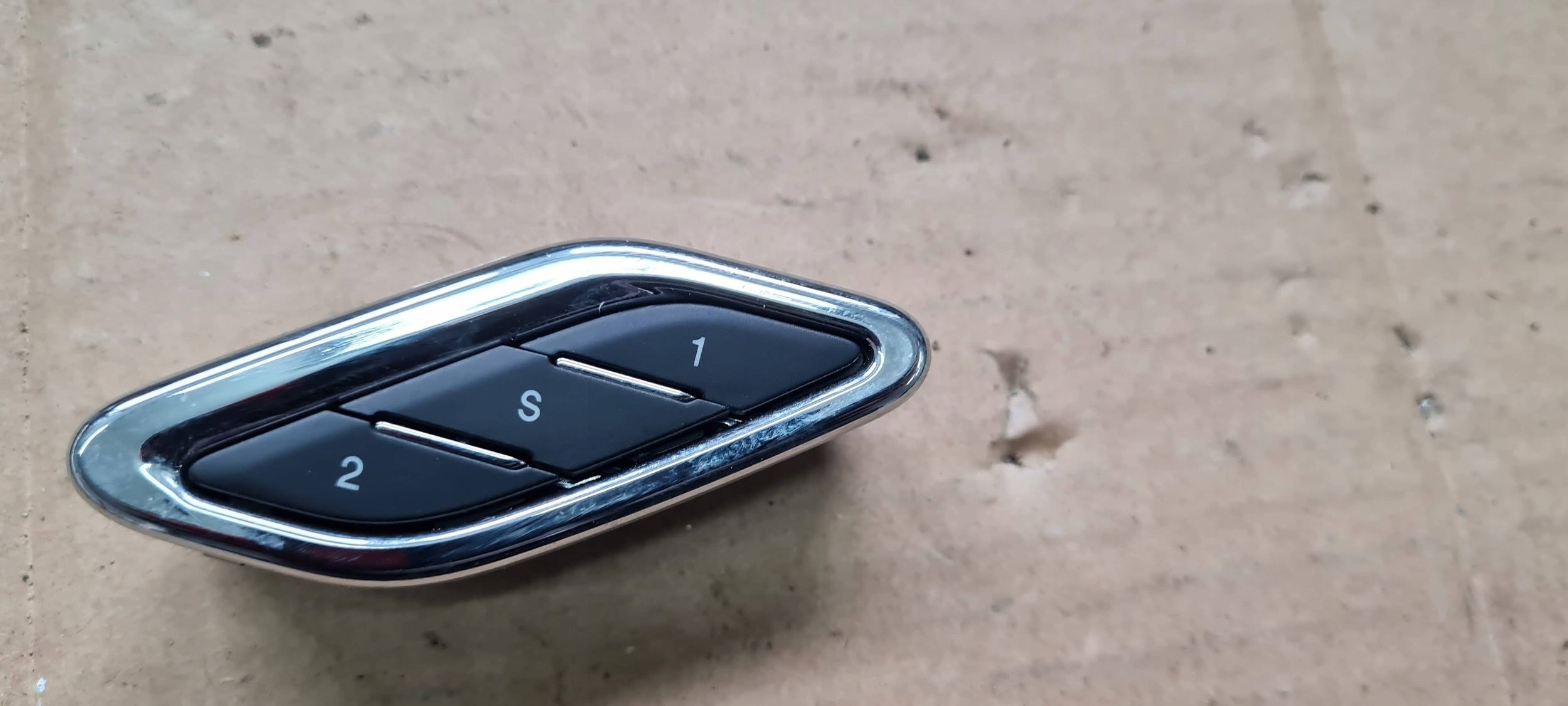 Maserati Quattroporte VI button PANEL PAMIECI seat