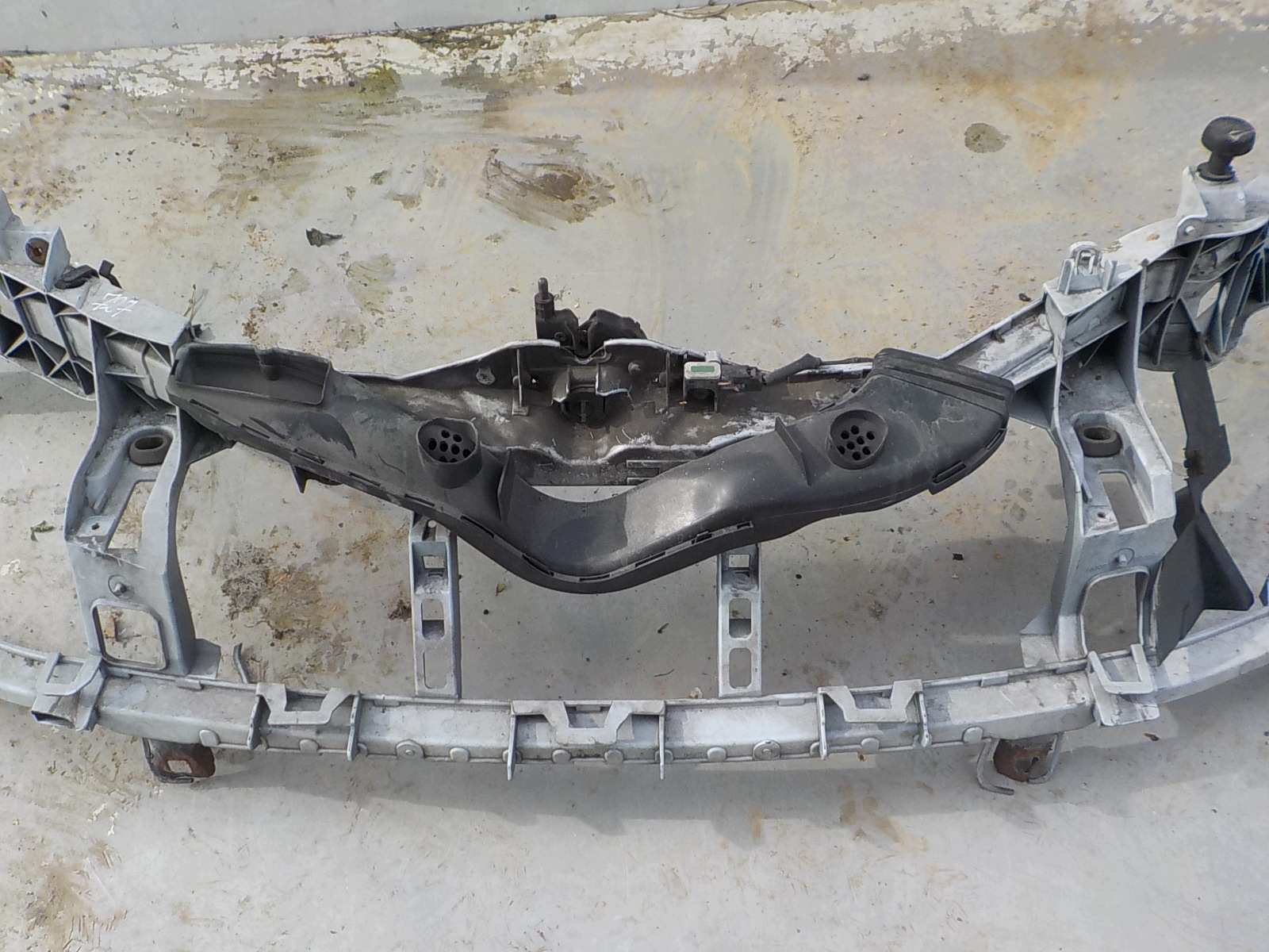 727 FORD KUGA and MK1 08-13 support panel for radiators OKULAR pillar
