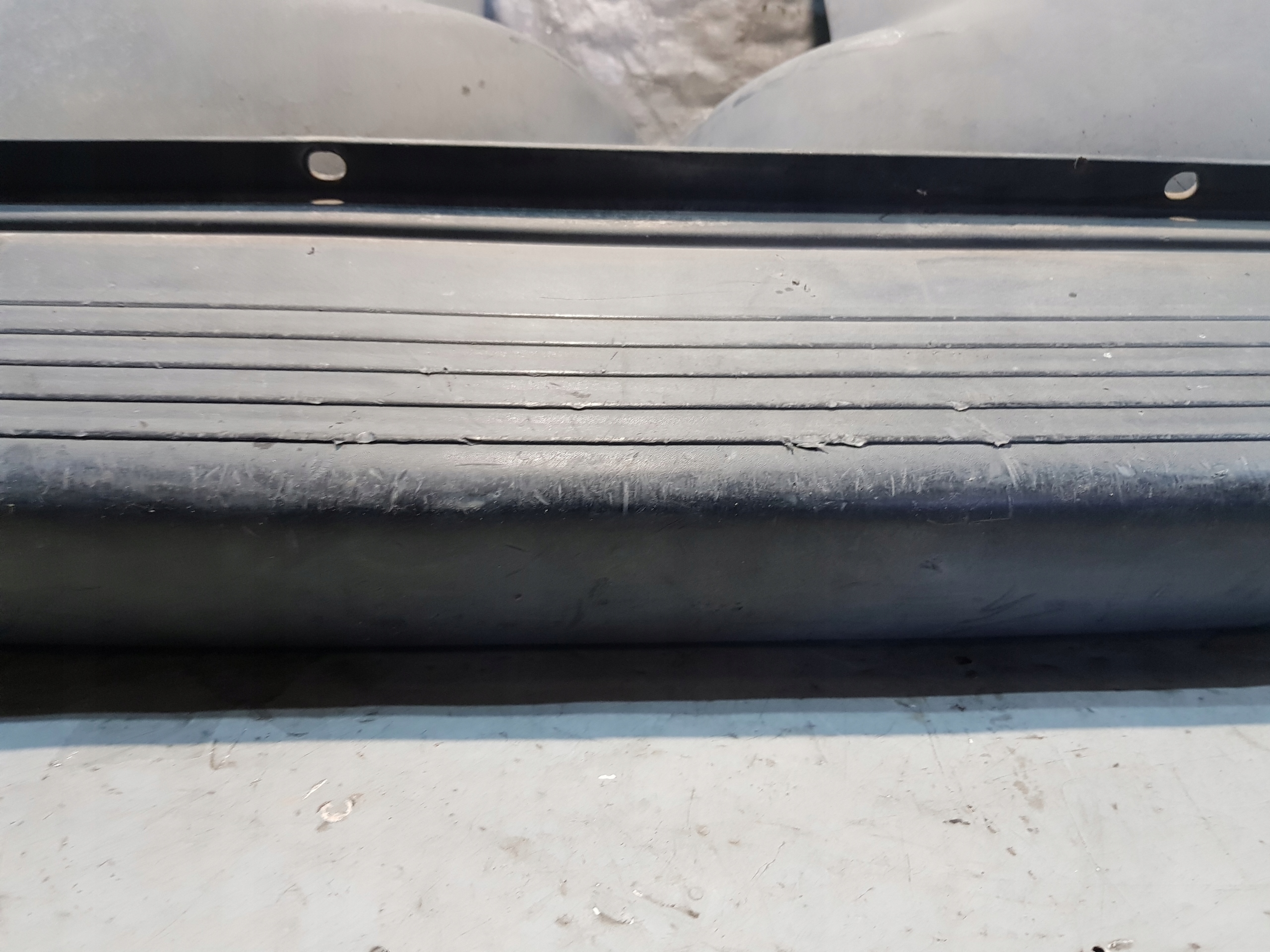 Paraurti posteriore KOMPLET FIAT DOBLO e 1.9D 01r.