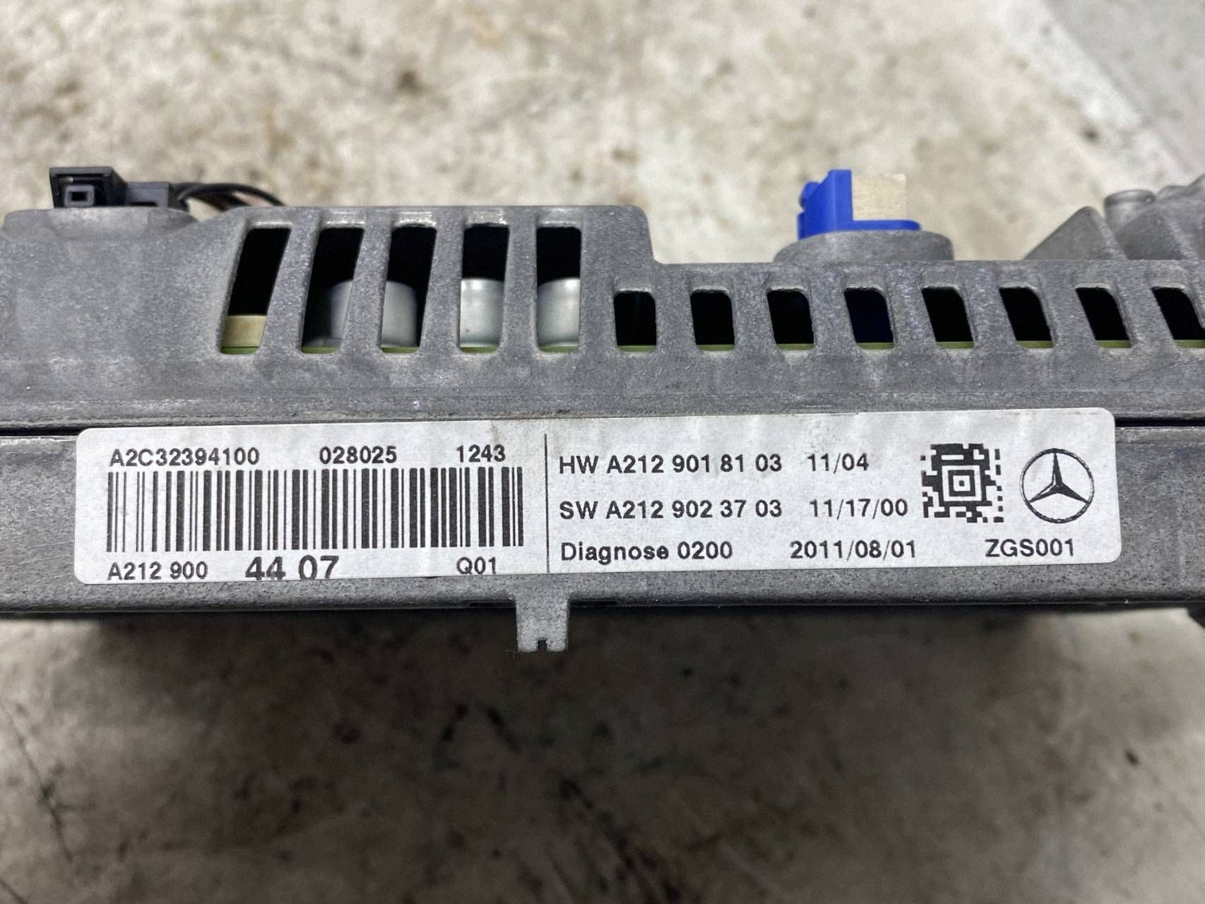 display navigation devices RADIA MERCEDES E-KLASA C207 W207 A2129004407