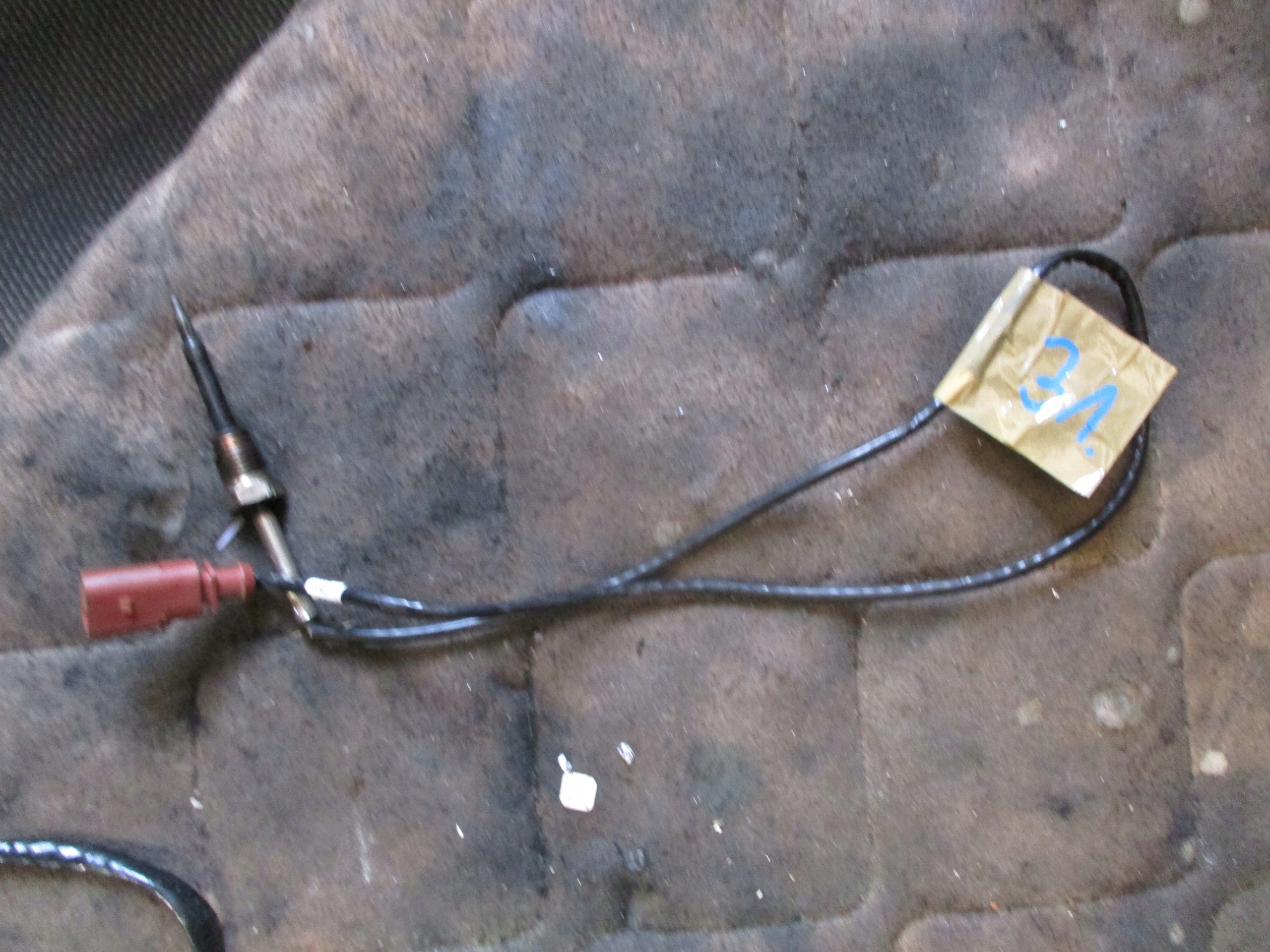 31 . SONDA LAMBDA VW AUDI 04L906088KQ