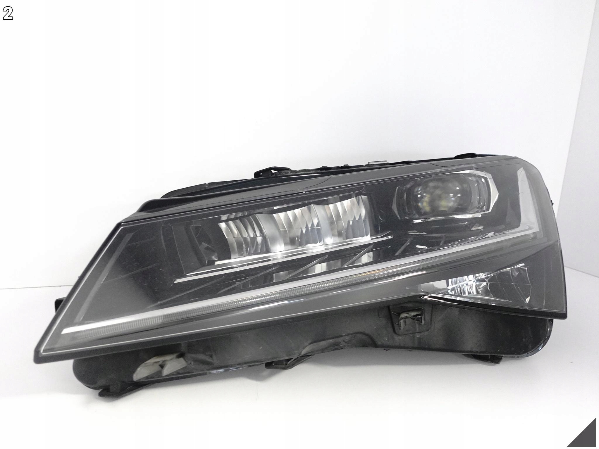 SKODA SUPERB 3V1 LIFT 19- light FULL LED CRYSTAL LIGHTING HIGH left front