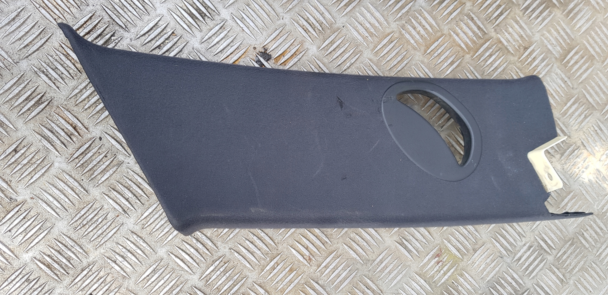 BMW X5 E53 cover supports safety upper