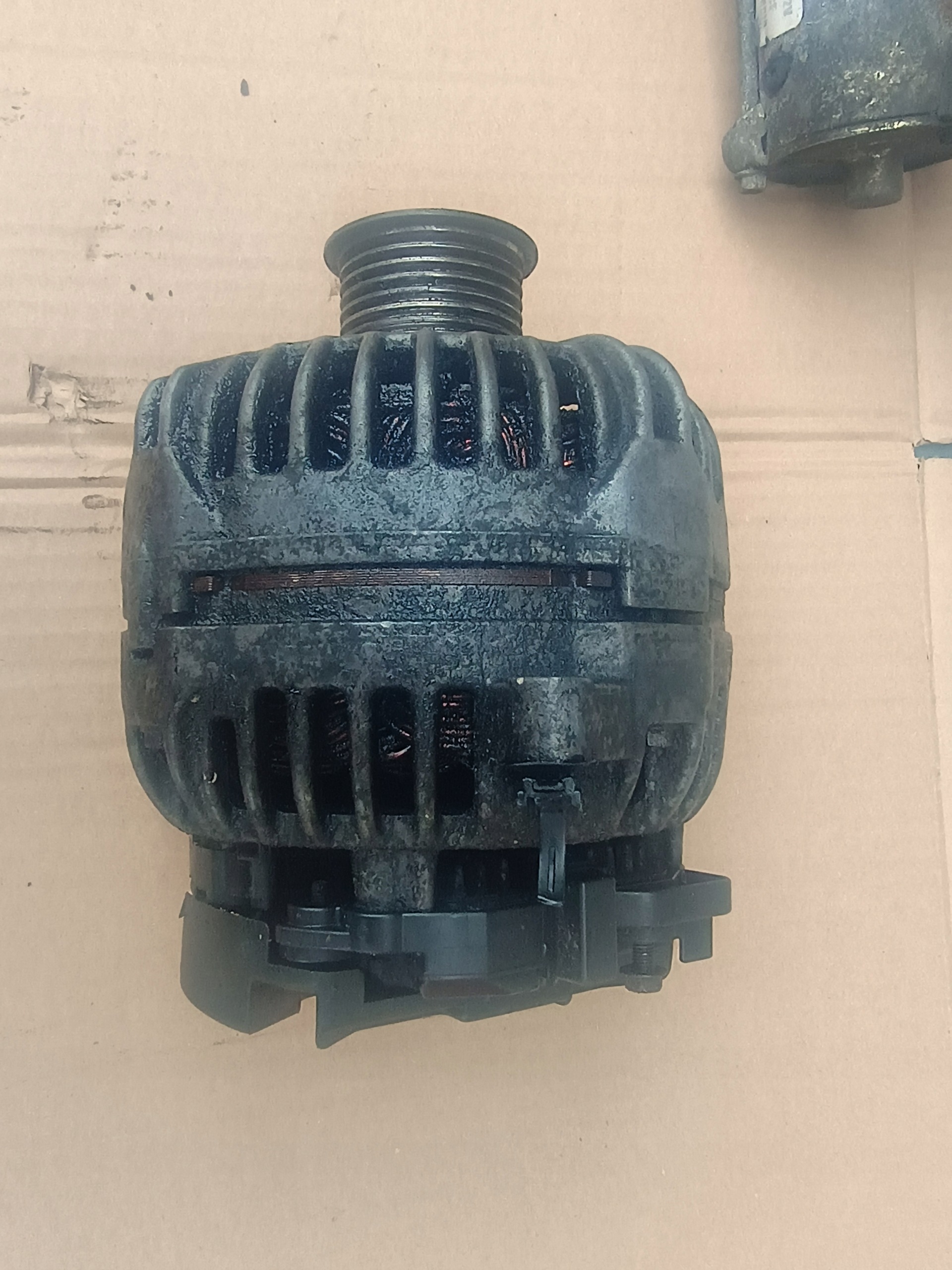 alternator 0124525133 RENAULT MASTER MOVANO 2.5 DCI