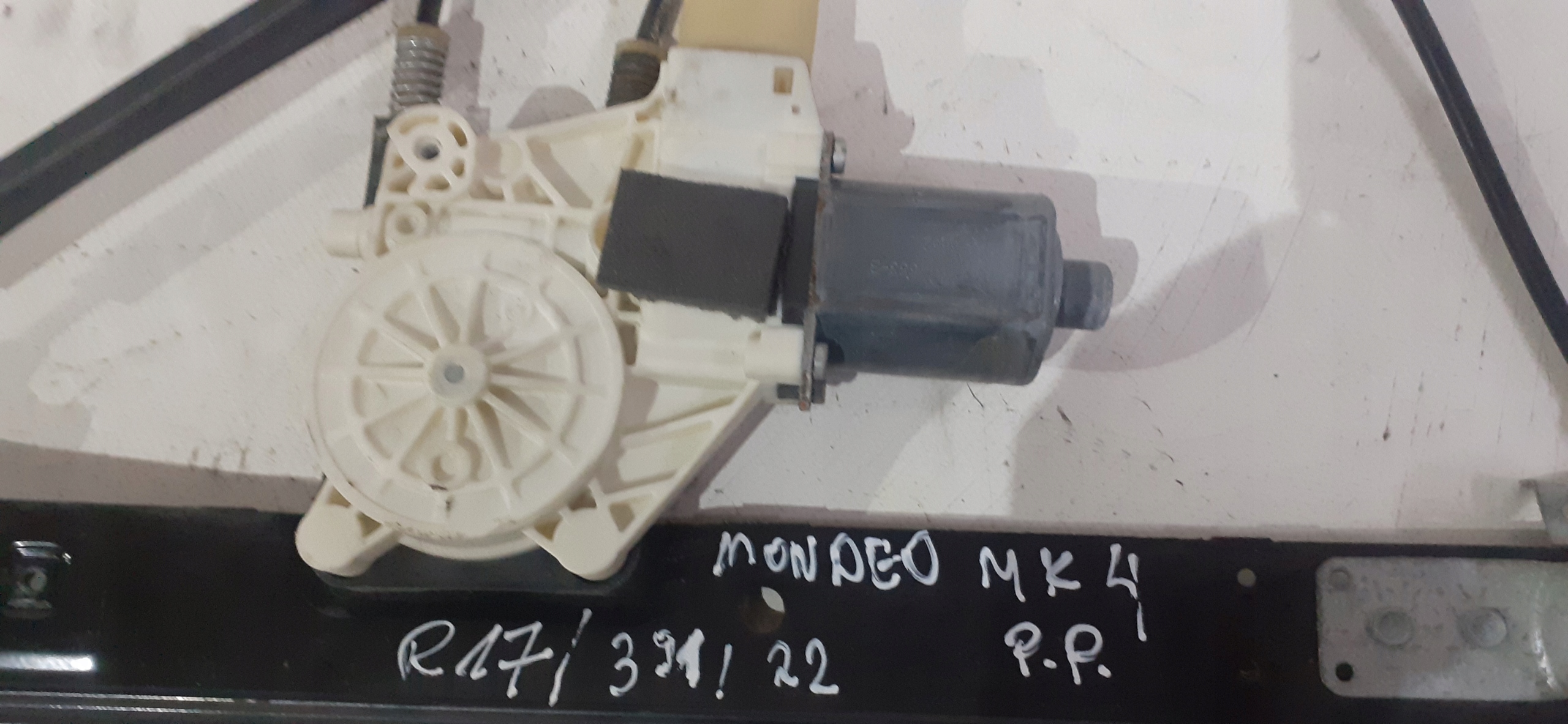 Ford window regulator right front Ford Mondeo IV 4