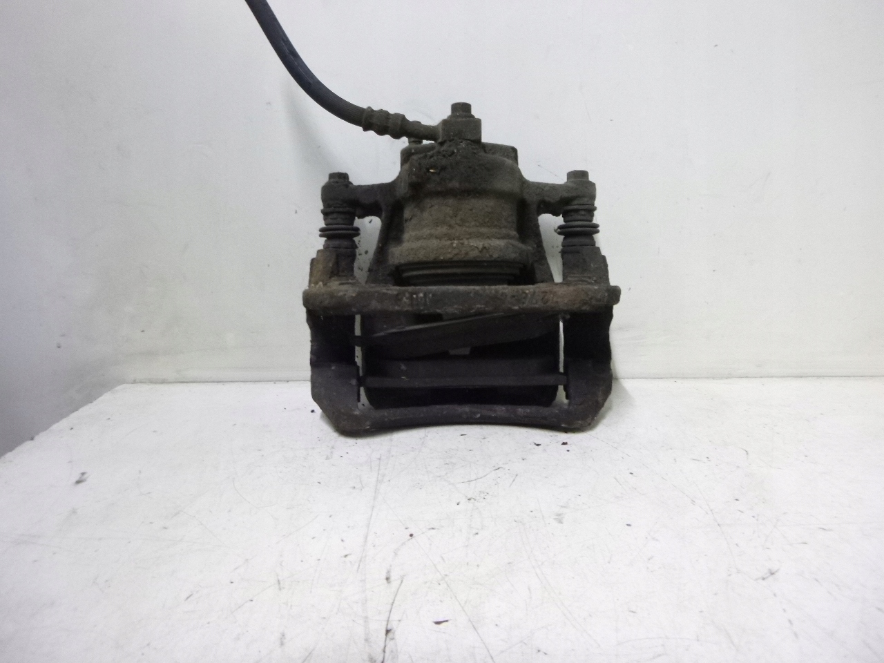 caliper brake front Opel Combo C 1.3CDTi 2002r.