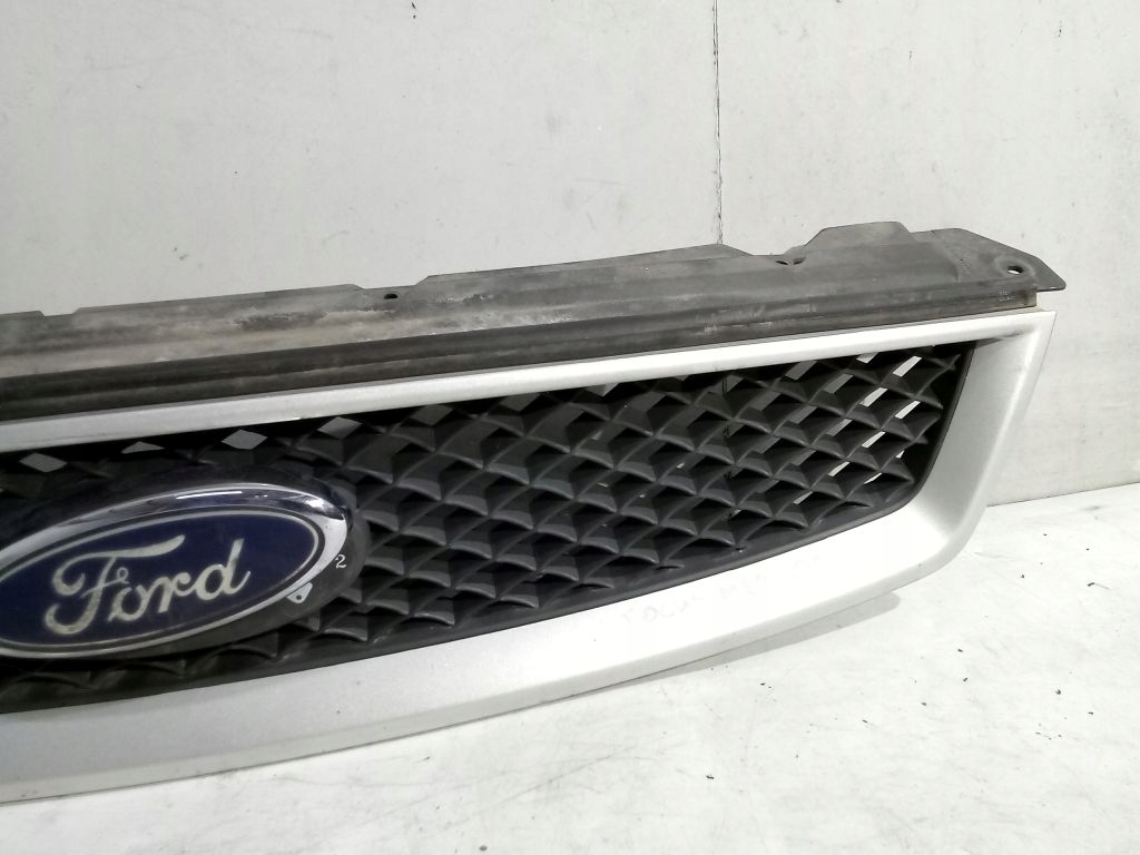 Ford Focus Mk2 maska maska maska 03
