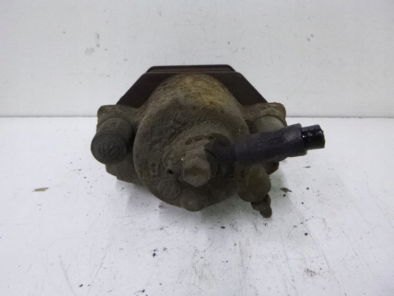 caliper brake front Audi A3 8L 1.8 98r.