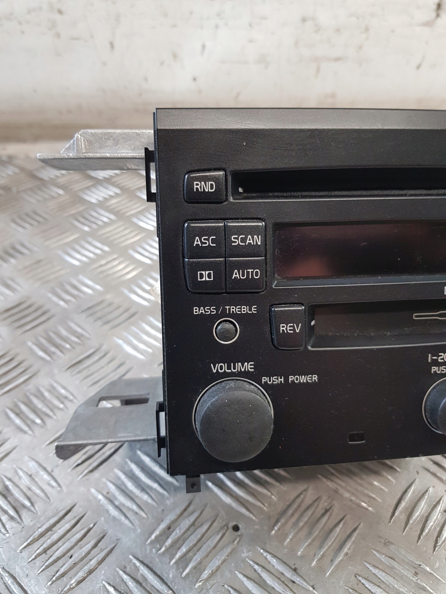 RADIO 30657700 VOLVO S60 e 04R