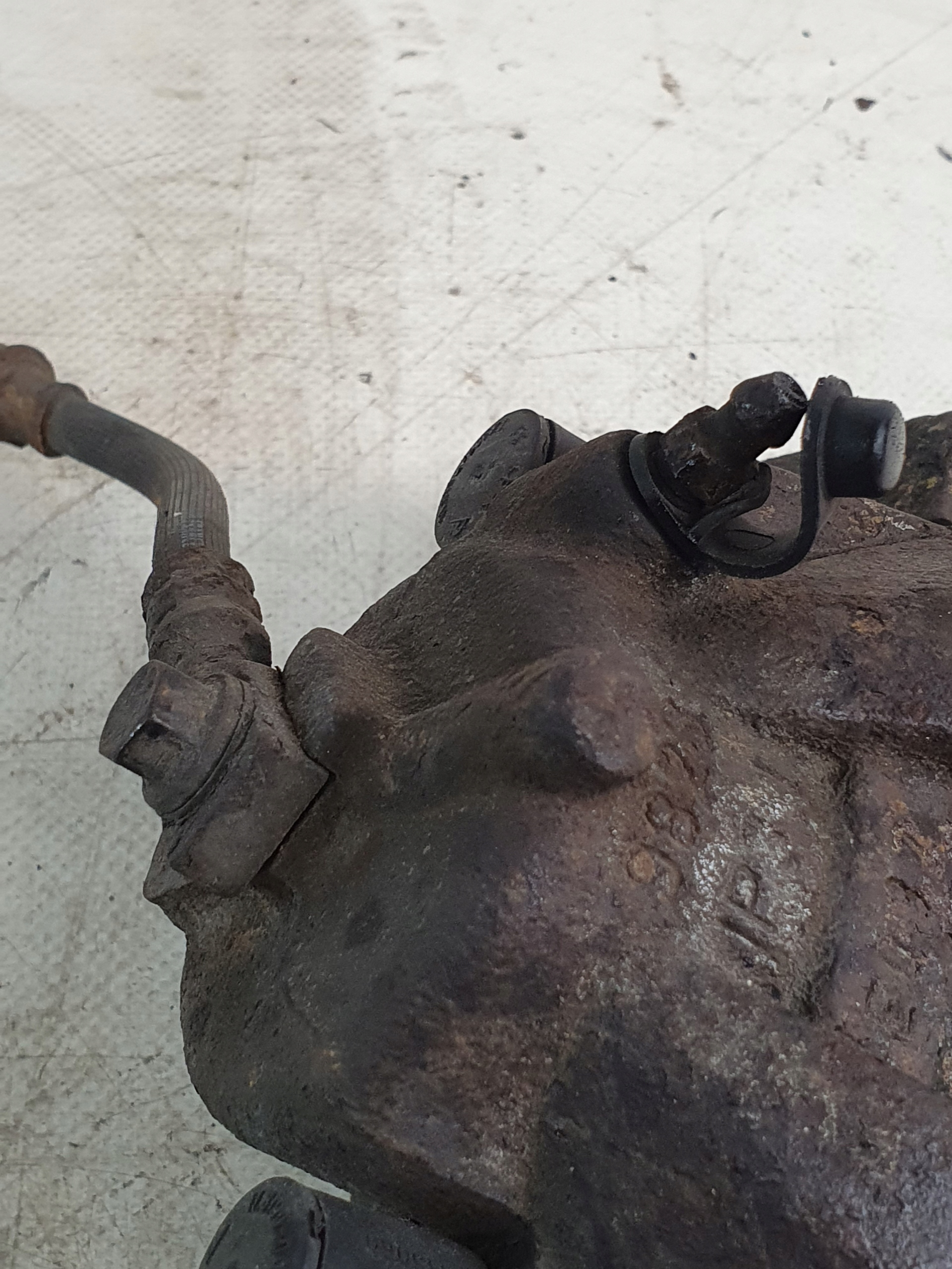 caliper brake left front OPEL ASTRA H III 2.0T