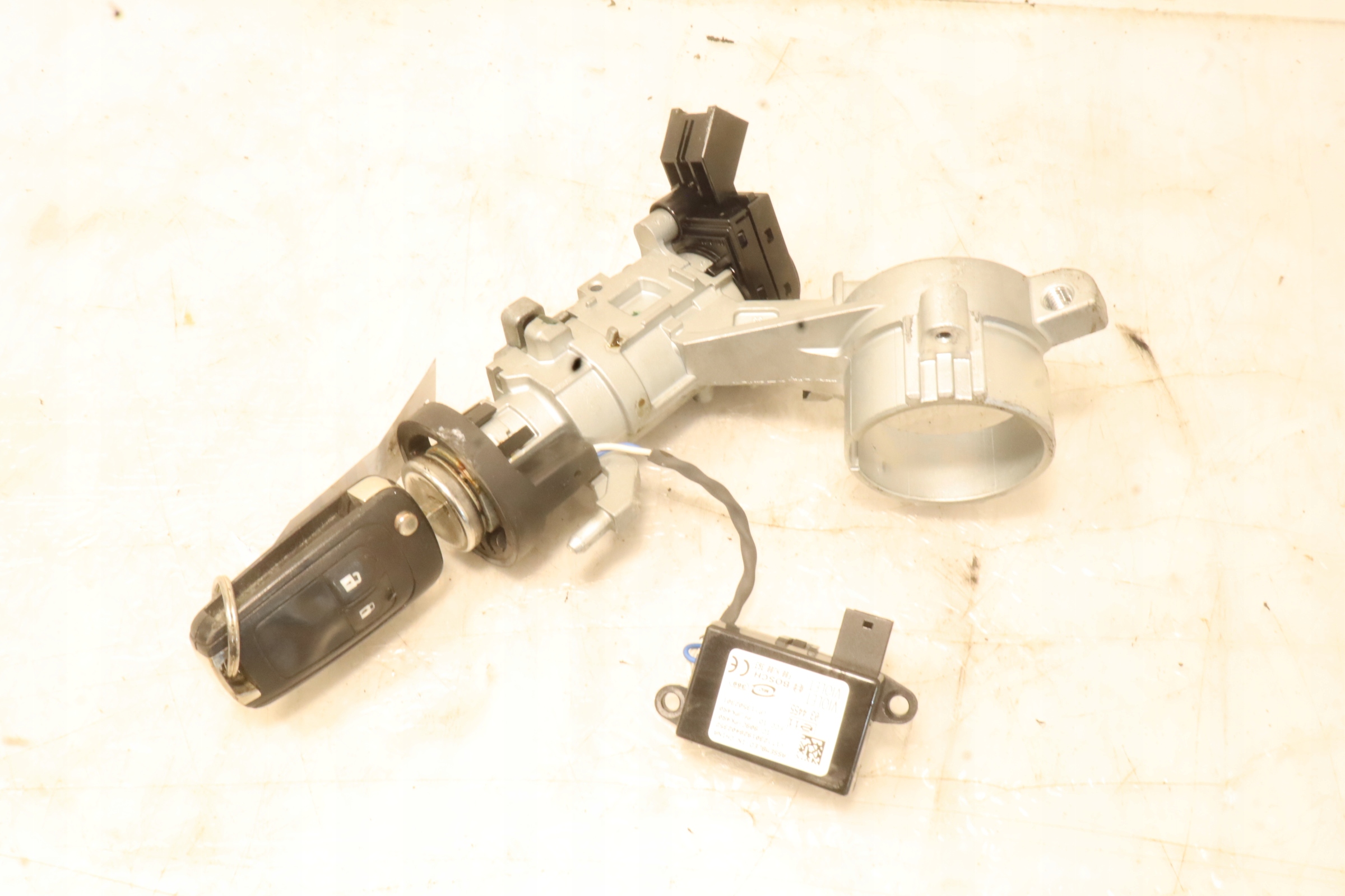 ignition OPEL ASTRA J 25799293