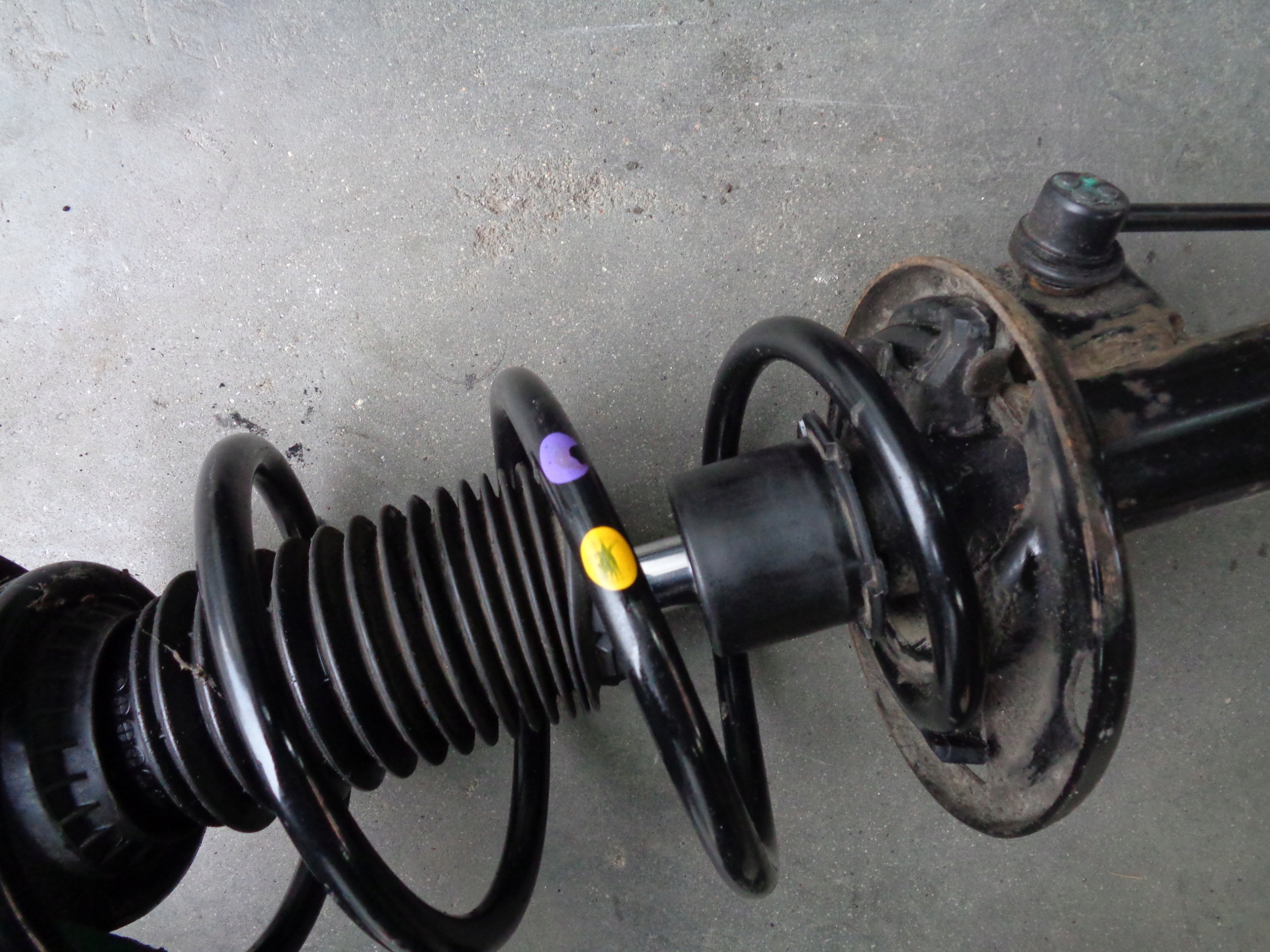 shock absorber front right left 2.2 D MAZDA 3 III BM
