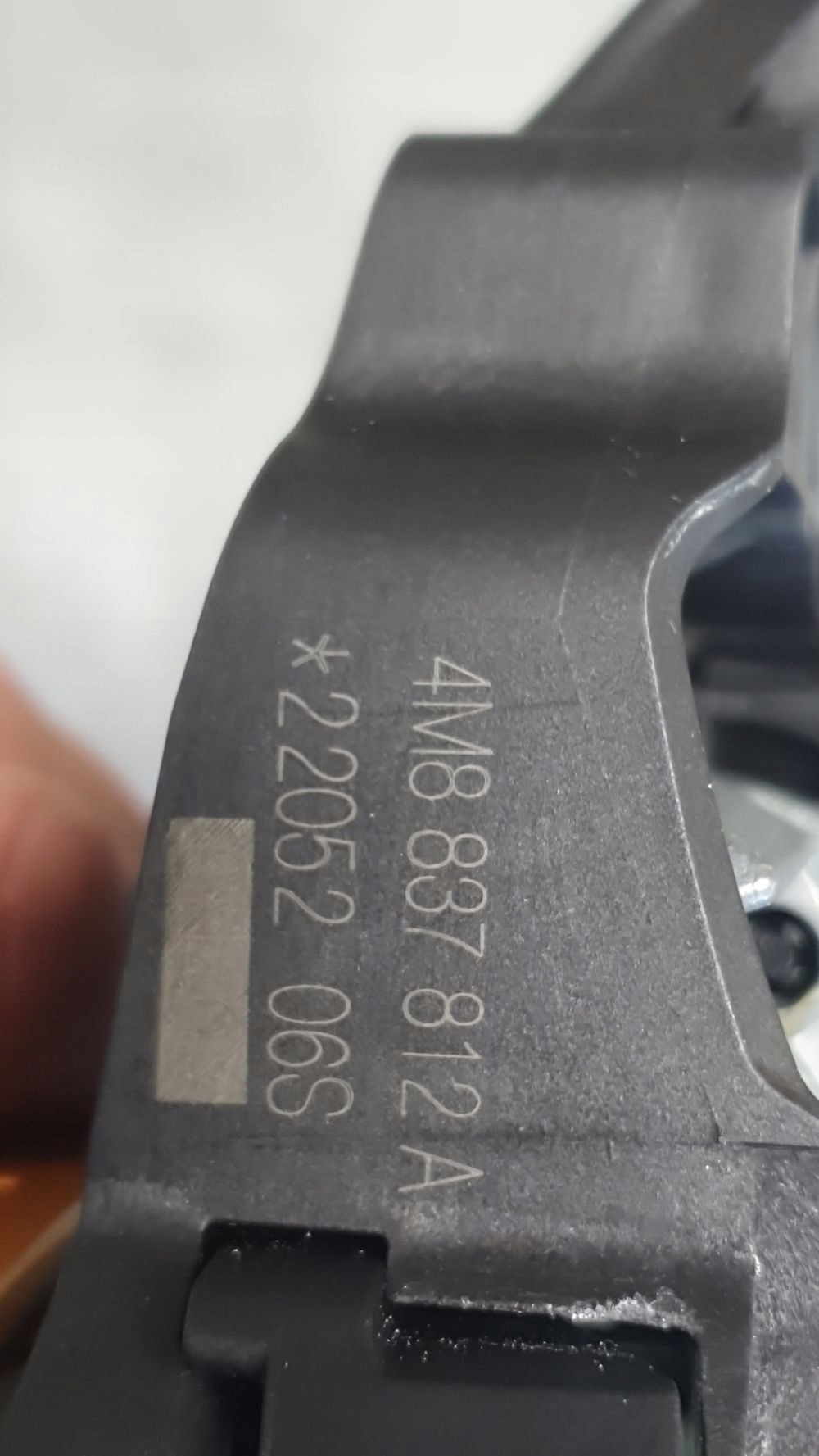 Audi Q8 handle exterior right rear part rear 4M8837812A keyless LY2Y