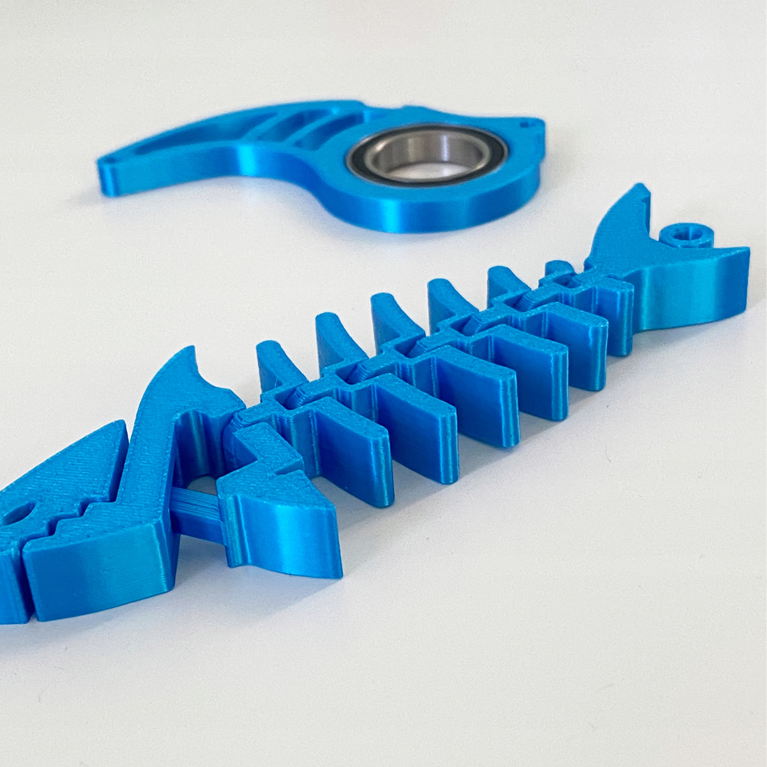 Brelok do Kluczy KEYRAMBIT KEYSPINNER karambit spiner JASNONIEBIESKI FROZEN Marka Pozostałe