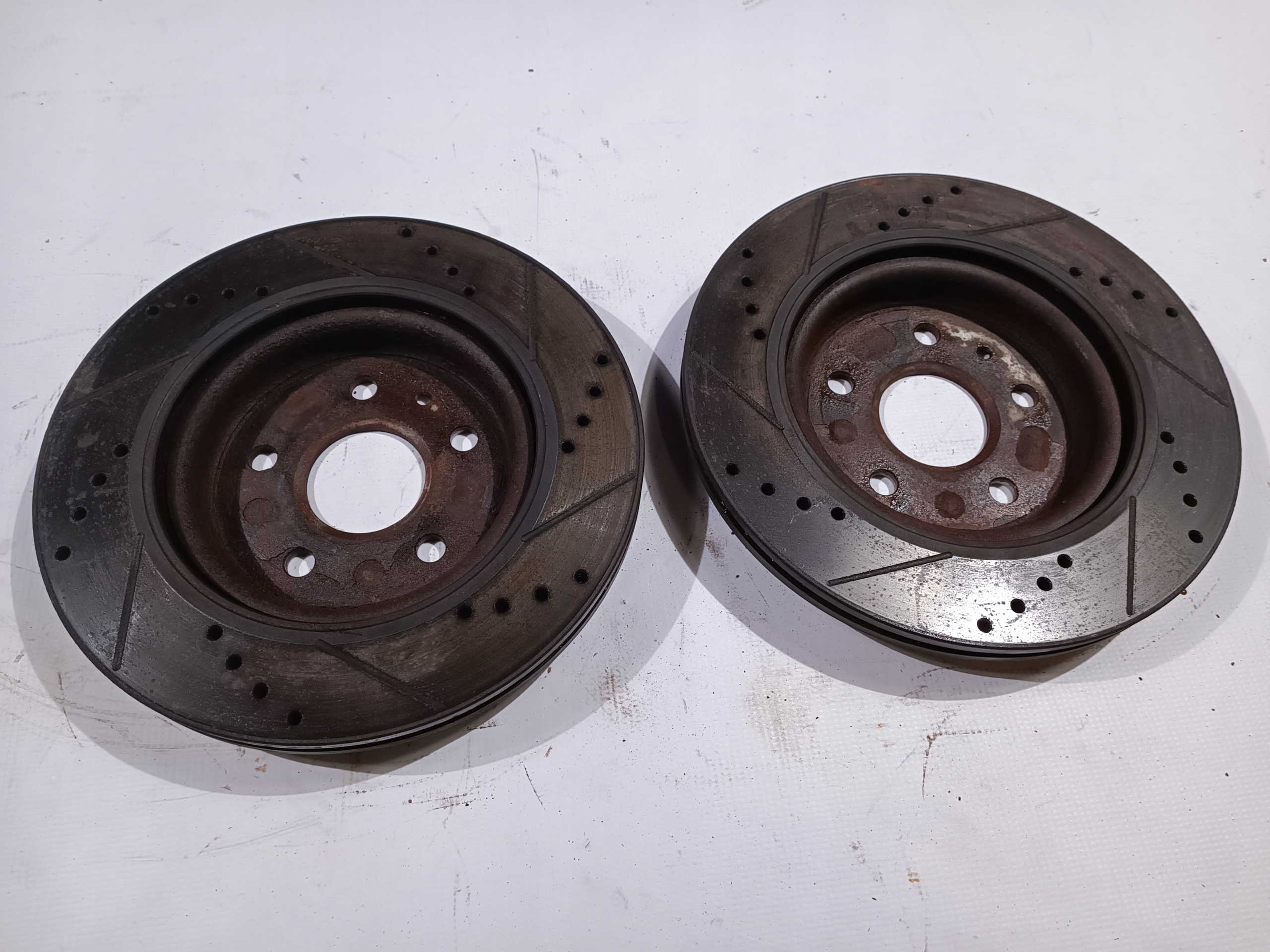 discs brake rear part rear. komplet Chevrolet Camaro 2.0 3.6 2016